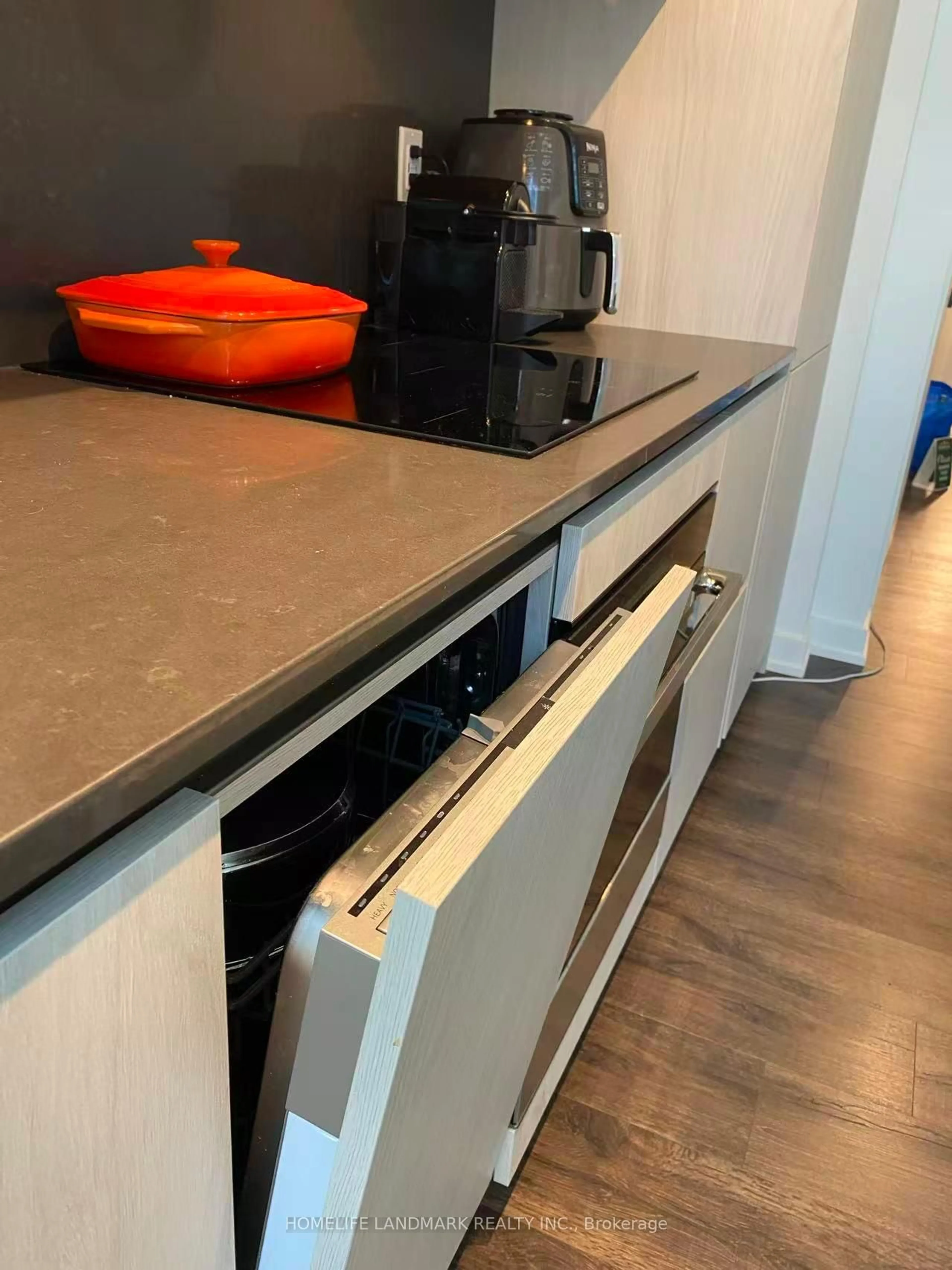 Contemporary kitchen, unknown for 327 King St #703, Toronto Ontario M5V 0W7