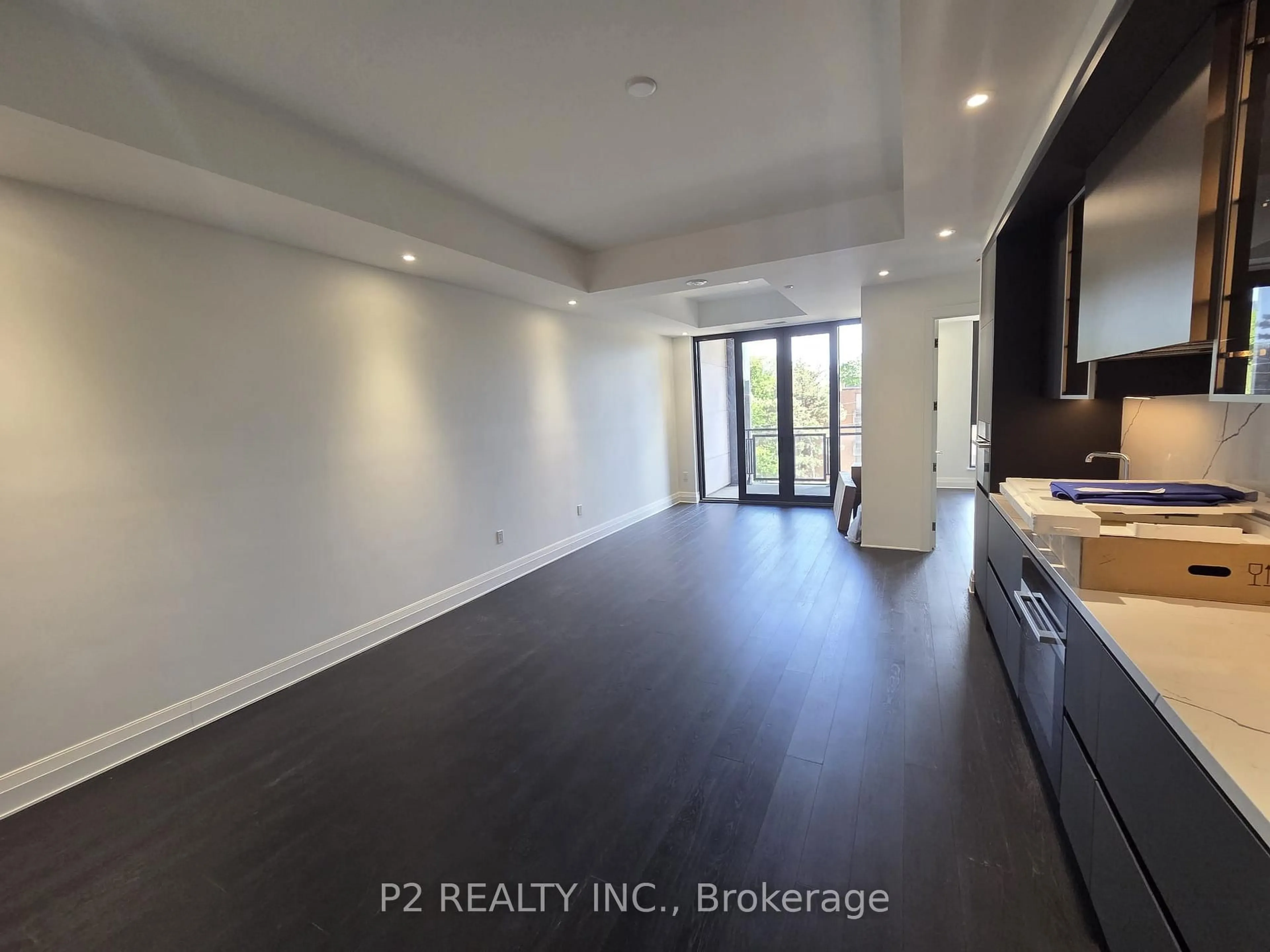 A pic of a room for 2 Forest Hill Rd #406, Toronto Ontario M4V 2L3