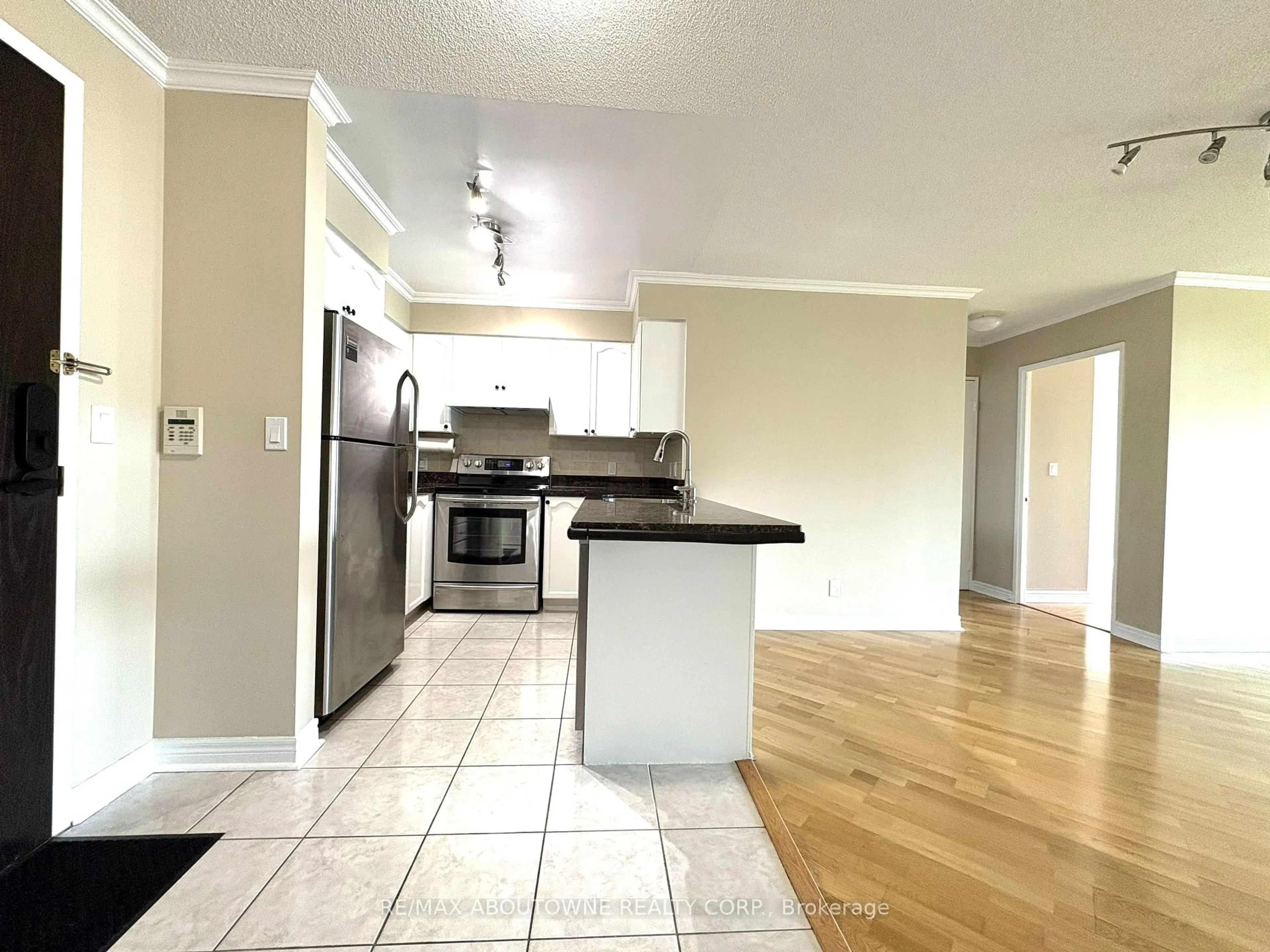 Unknown for 23 Hollywood Ave #2706, Toronto Ontario M2N 7L8