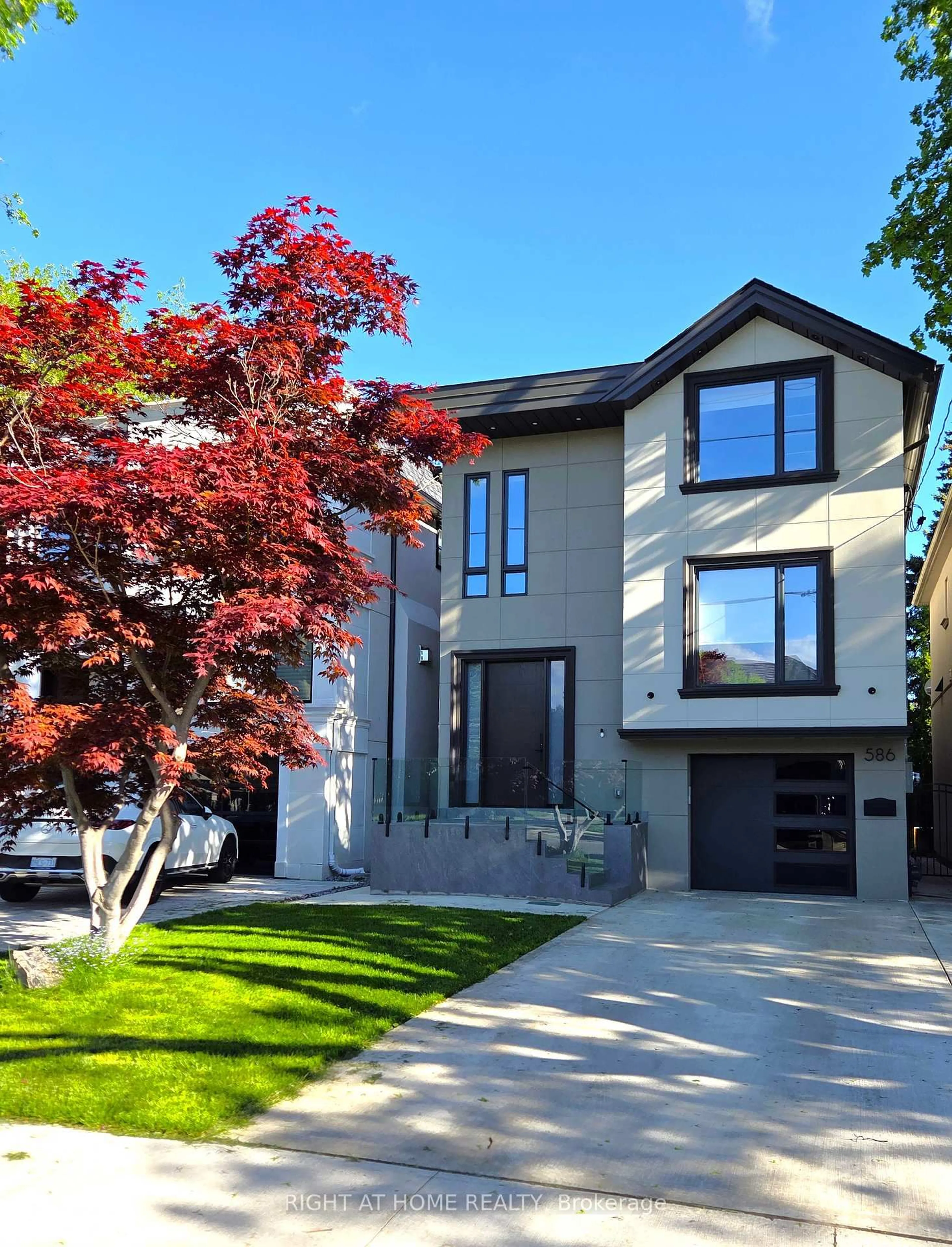 Home with brick exterior material, street for 586 Broadway Ave, Toronto Ontario M4G 2S5