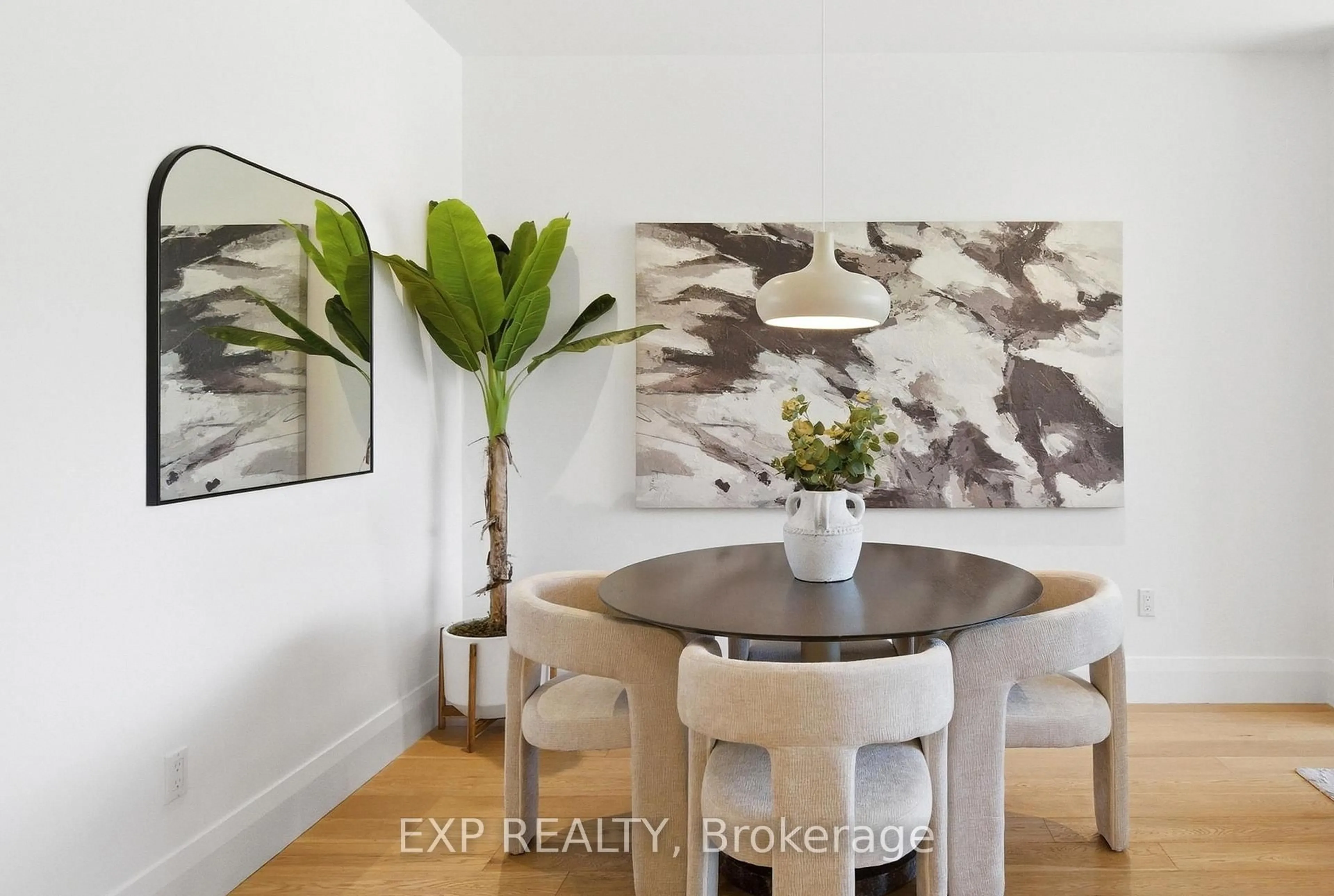 Dining room, unknown for 188 Lippincott St #B, Toronto Ontario M5S 2P1