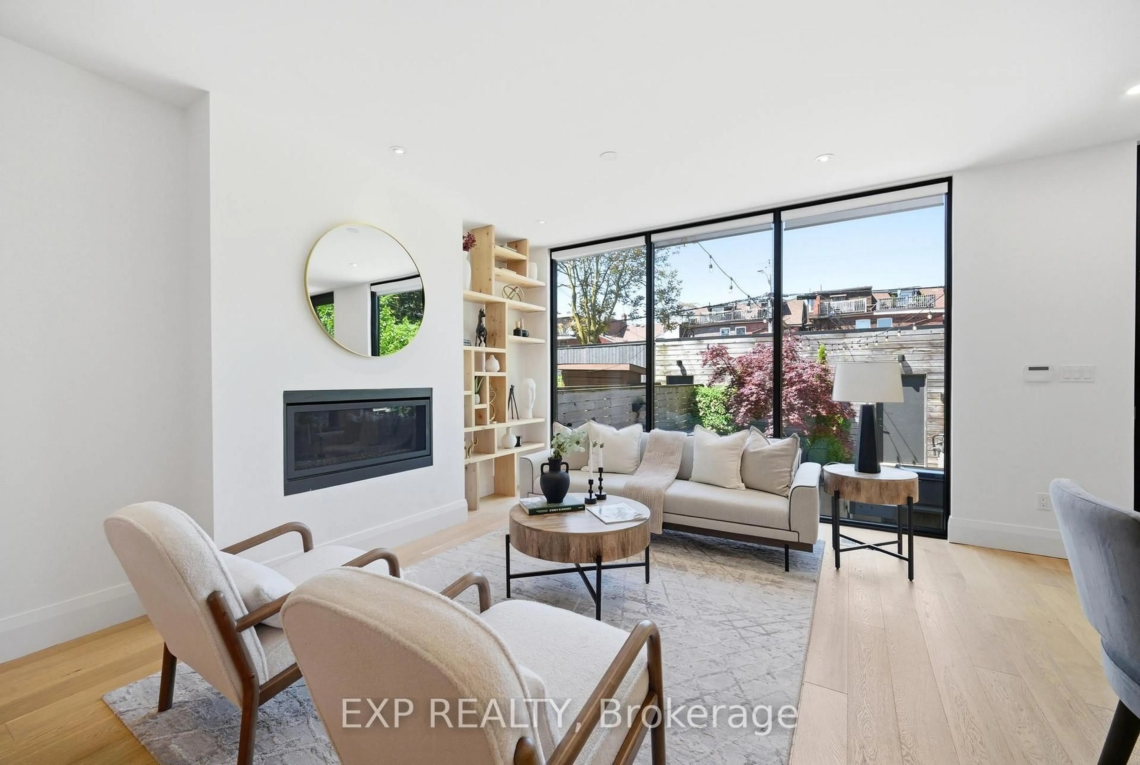 Living room with furniture, unknown for 188 Lippincott St #B, Toronto Ontario M5S 2P1