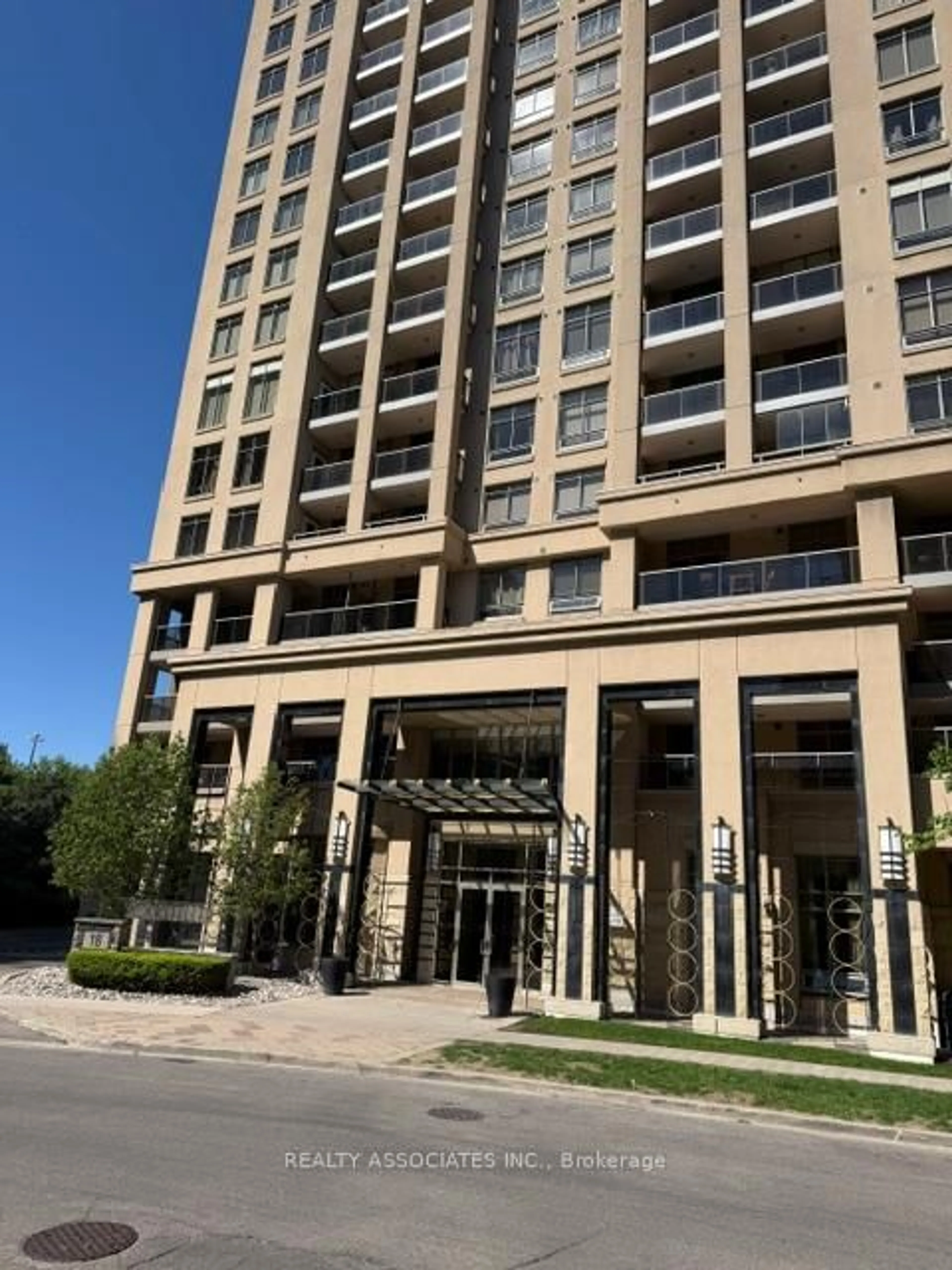 Indoor foyer for 18 Kenaston Gdns #506, Toronto Ontario M2K 3C7