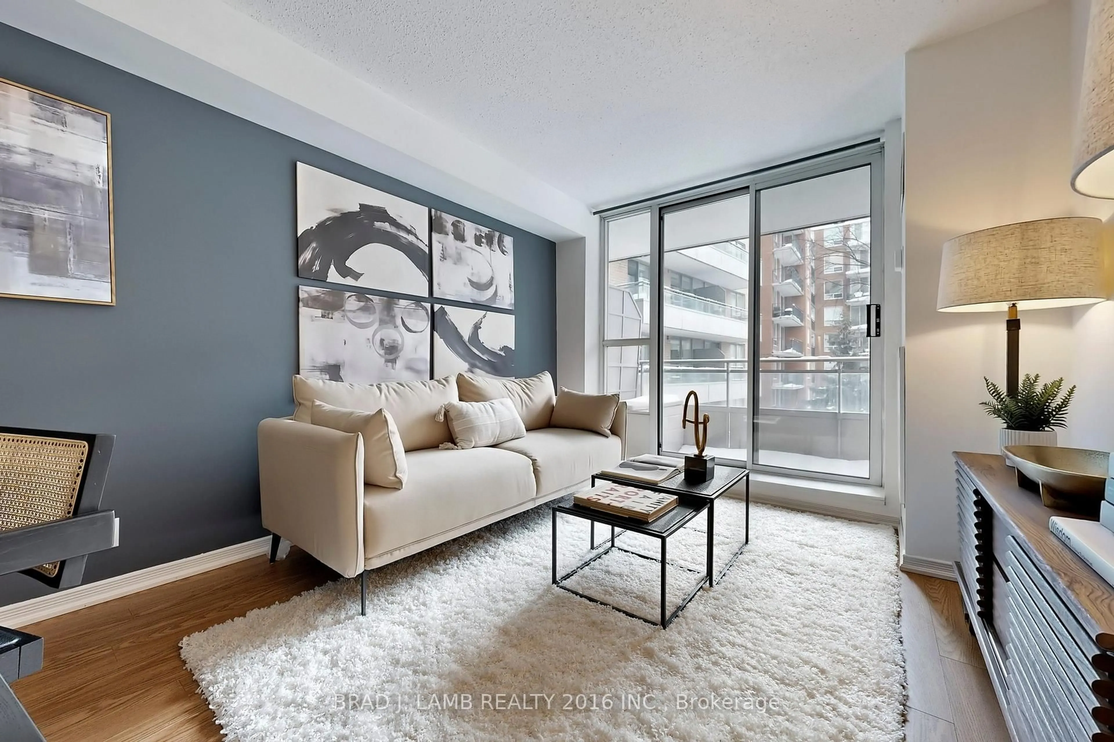 Living room with furniture, unknown for 245 Davisville Ave #302, Toronto Ontario M4S 3H4