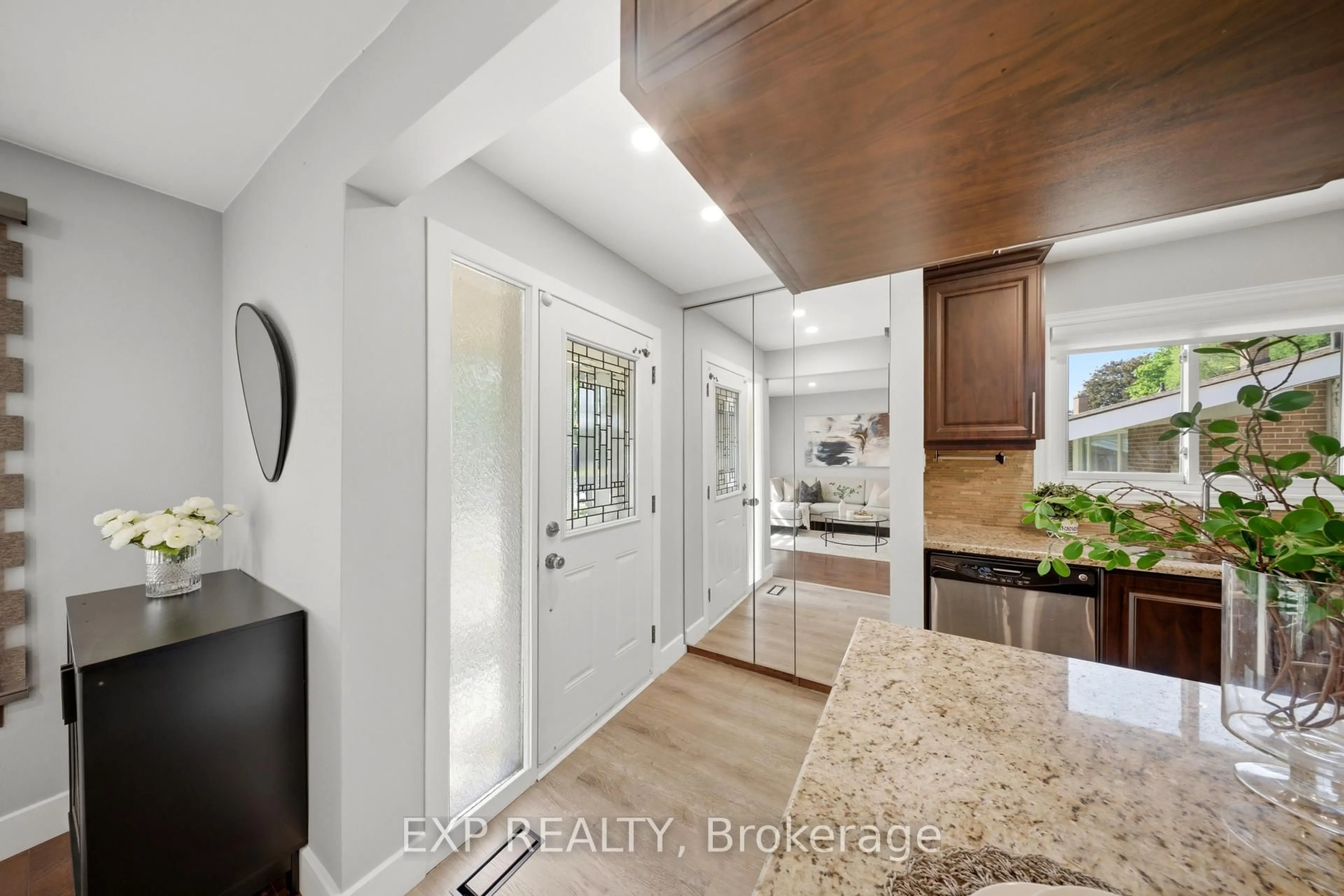 Unknown for 270 Roywood Dr, Toronto Ontario M3A 2E6