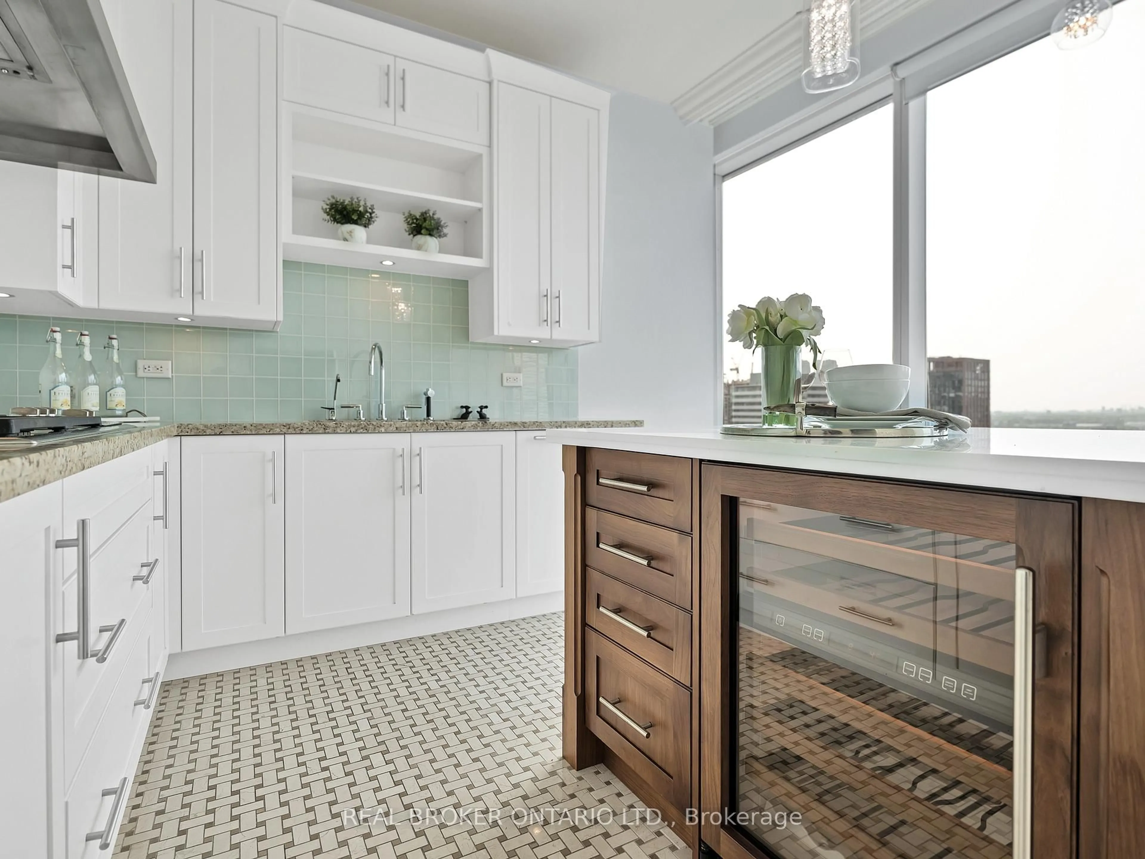 Contemporary kitchen, ceramic/tile floor for 183 Wellington St #3803, Toronto Ontario M5V 0A1