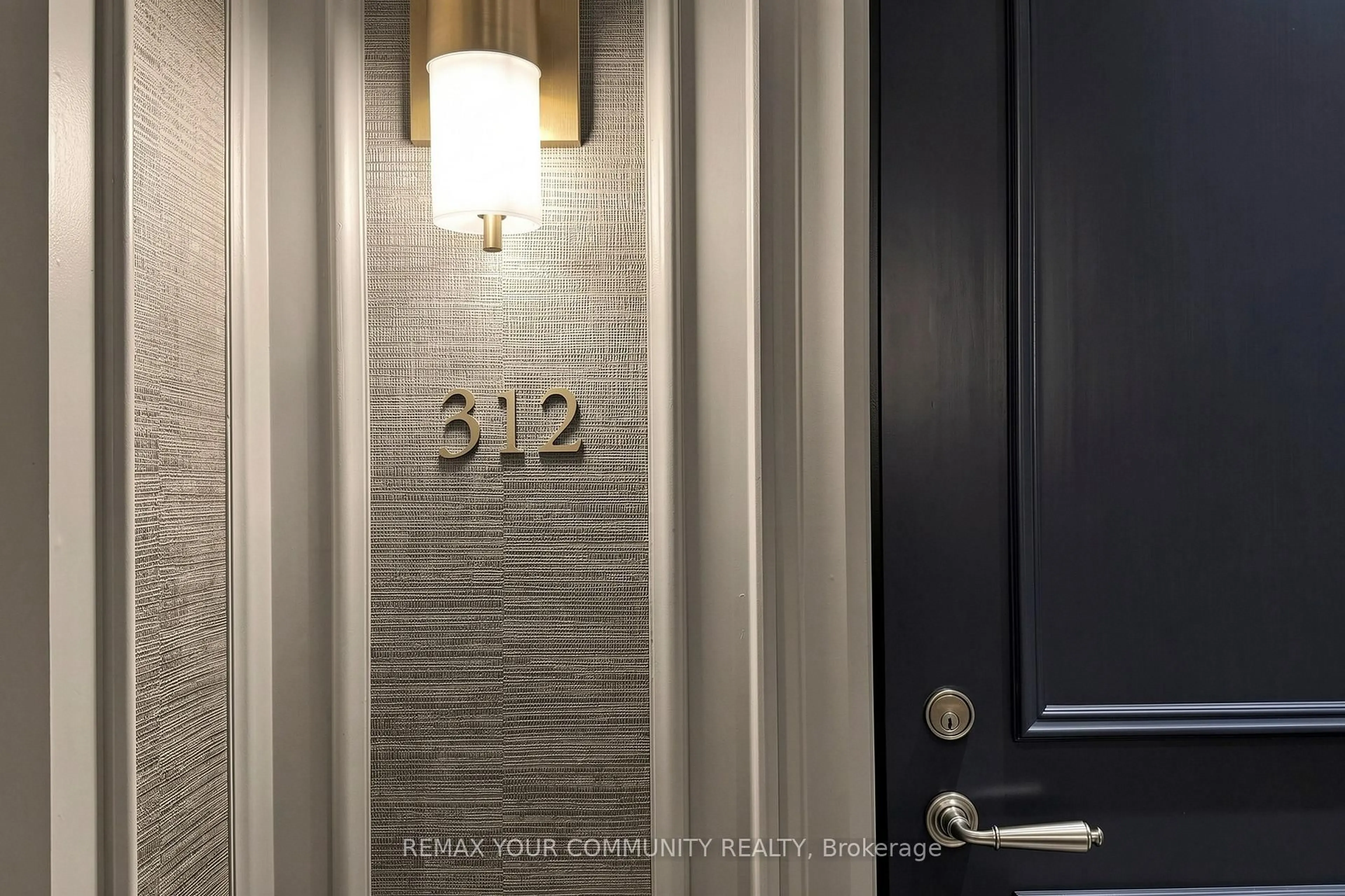 Indoor entryway for 21 Burkebrook Pl #312, Toronto Ontario M4G 0A2