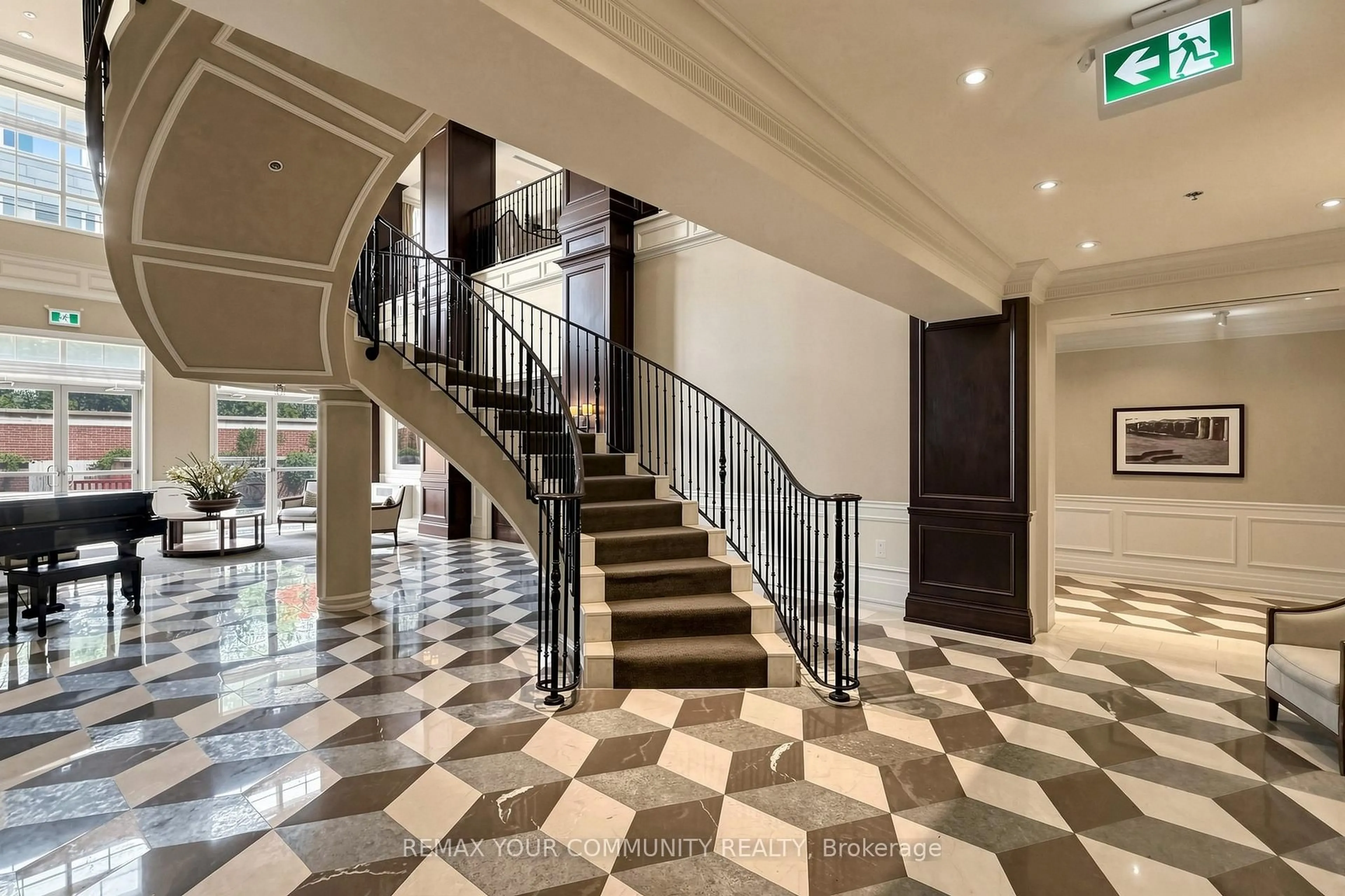 Indoor foyer for 21 Burkebrook Pl #312, Toronto Ontario M4G 0A2