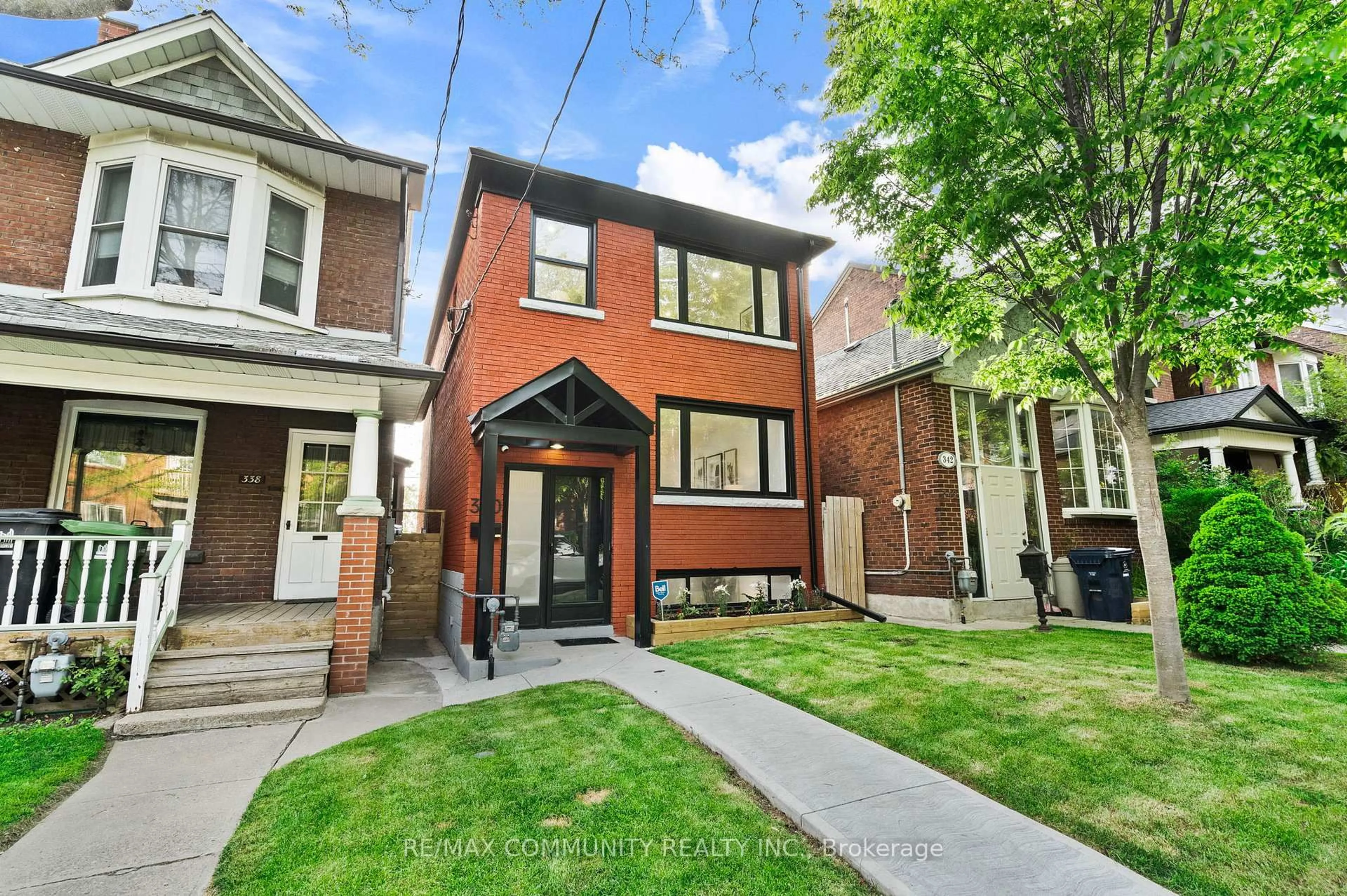 Home with brick exterior material, street for 340 Albany Ave, Toronto Ontario M5R 3C9