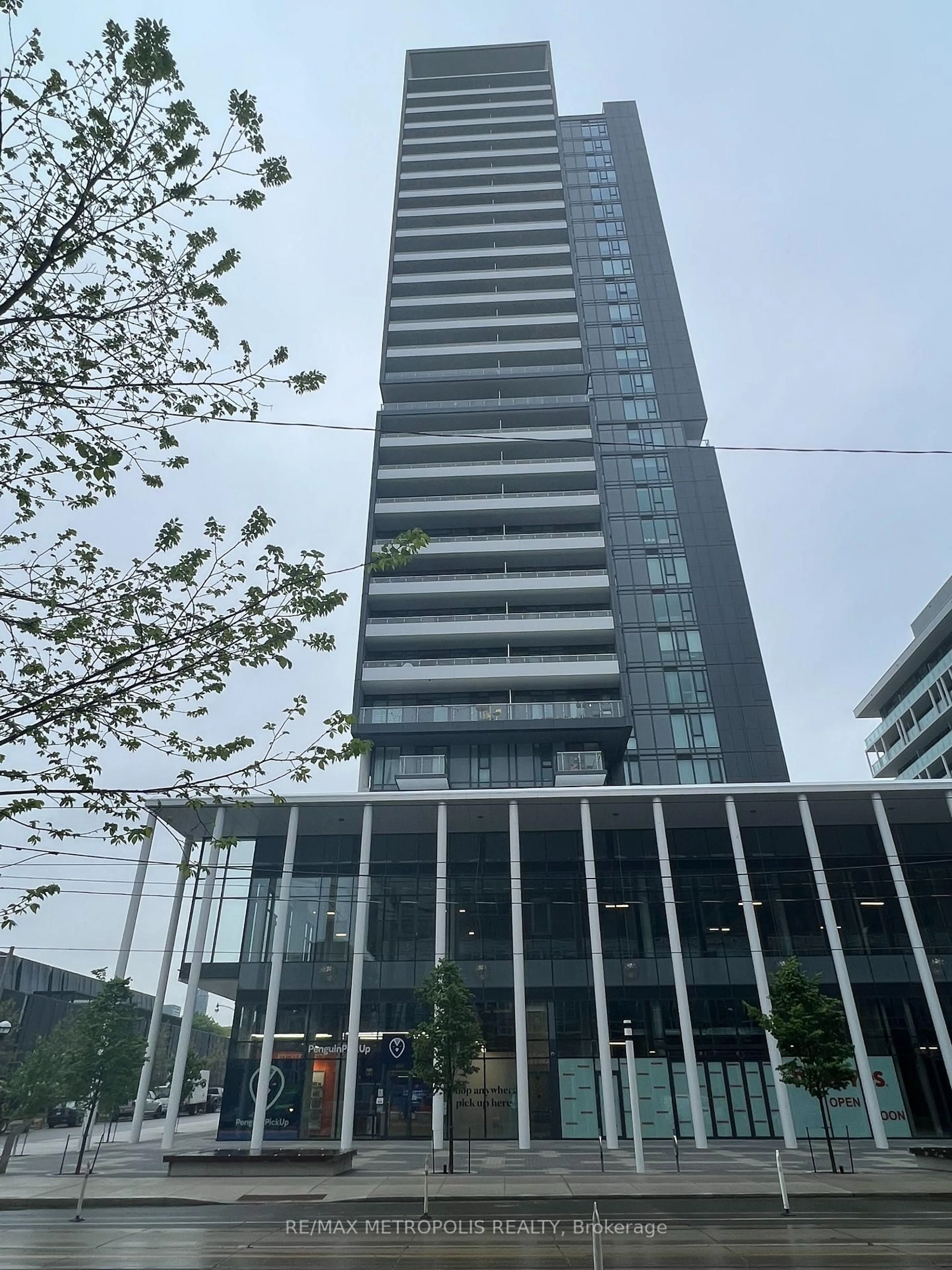 Indoor foyer for 225 Sumach St #2003W, Toronto Ontario M5A 0P8