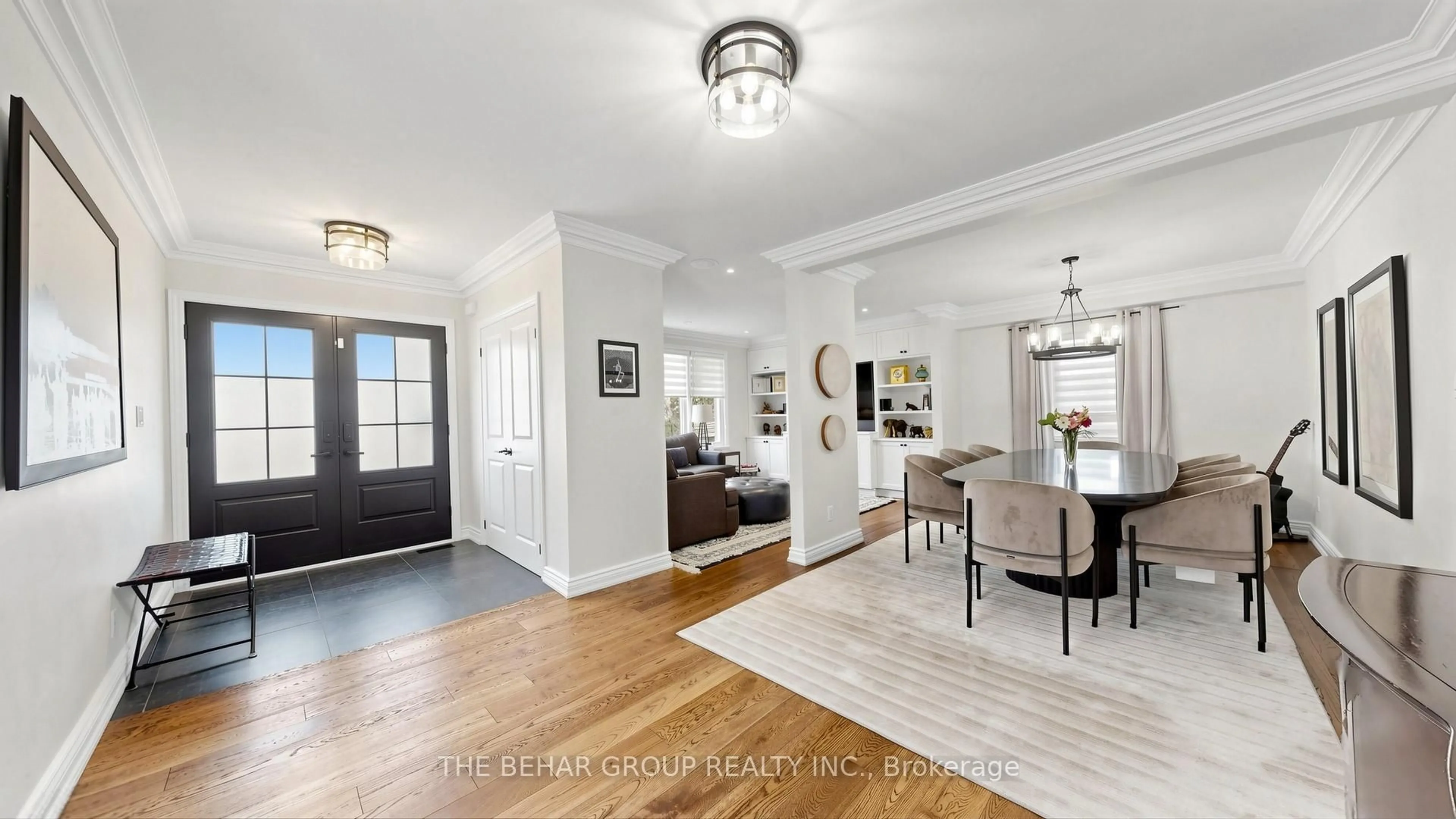 Indoor entryway for 101 Gorman Park Rd, Toronto Ontario M3H 3K7