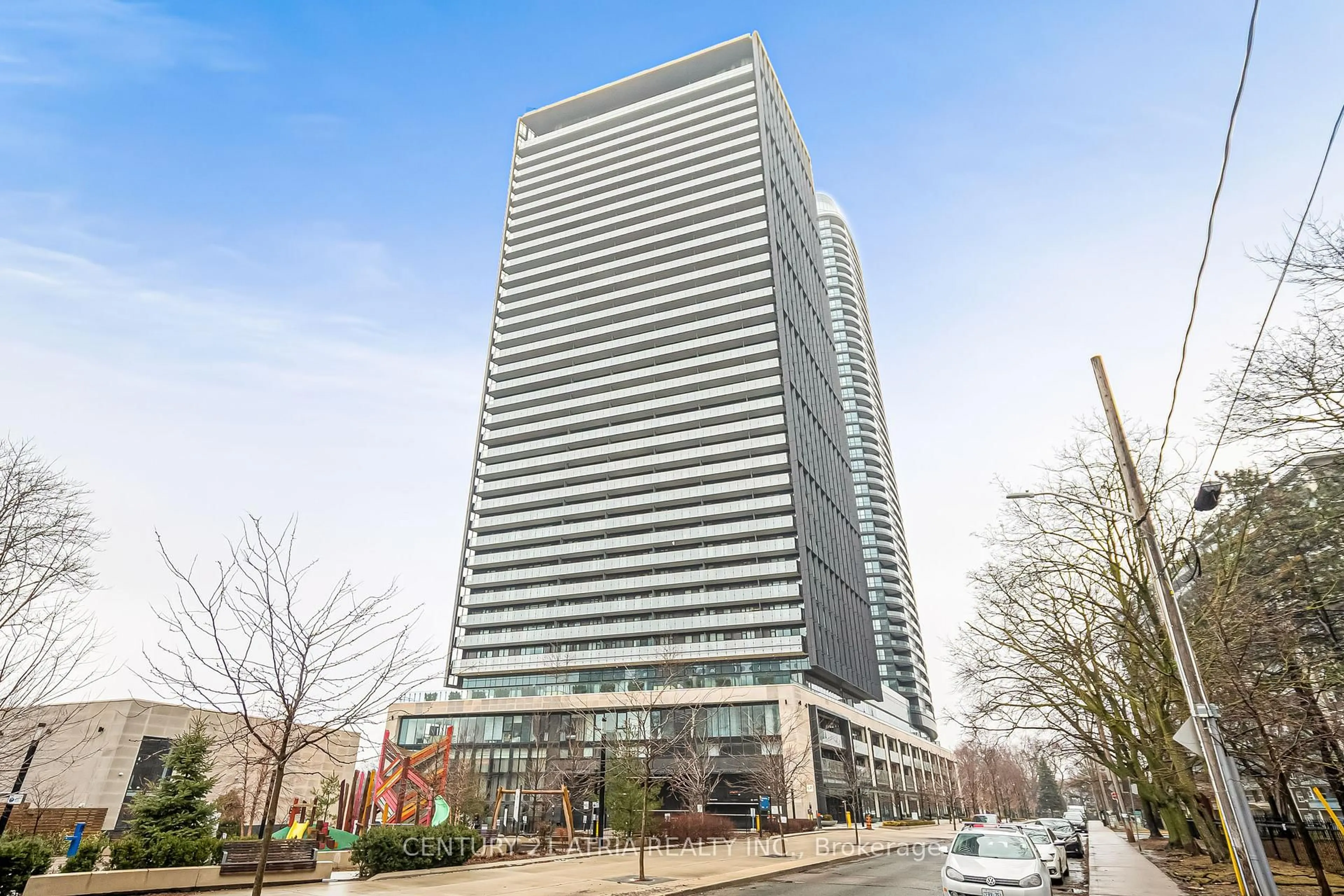 Indoor foyer for 575 Bloor St #3308, Toronto Ontario M4W 0B2