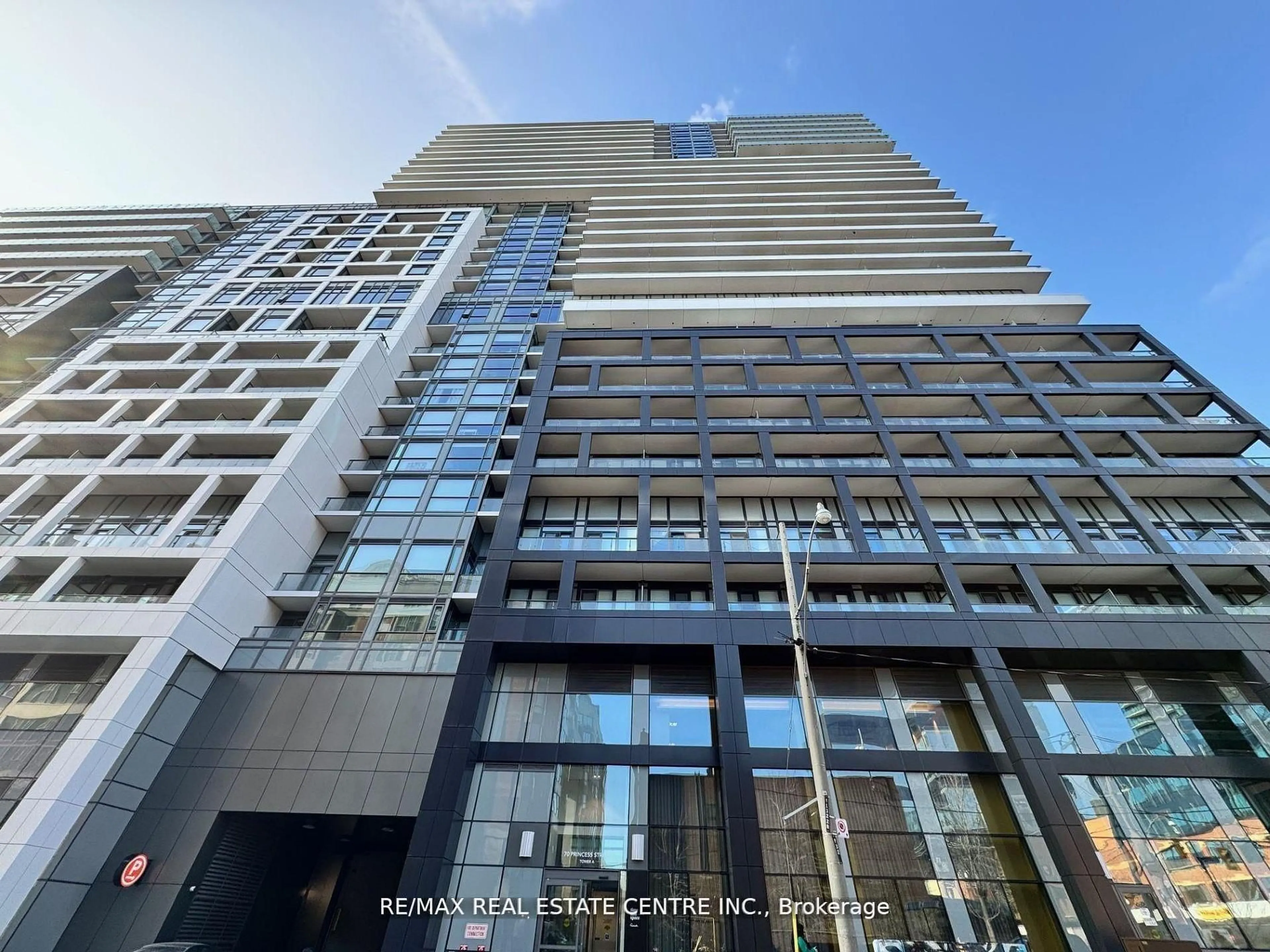 Unknown for 70 Princess St #1925A, Toronto Ontario M5A 0X6