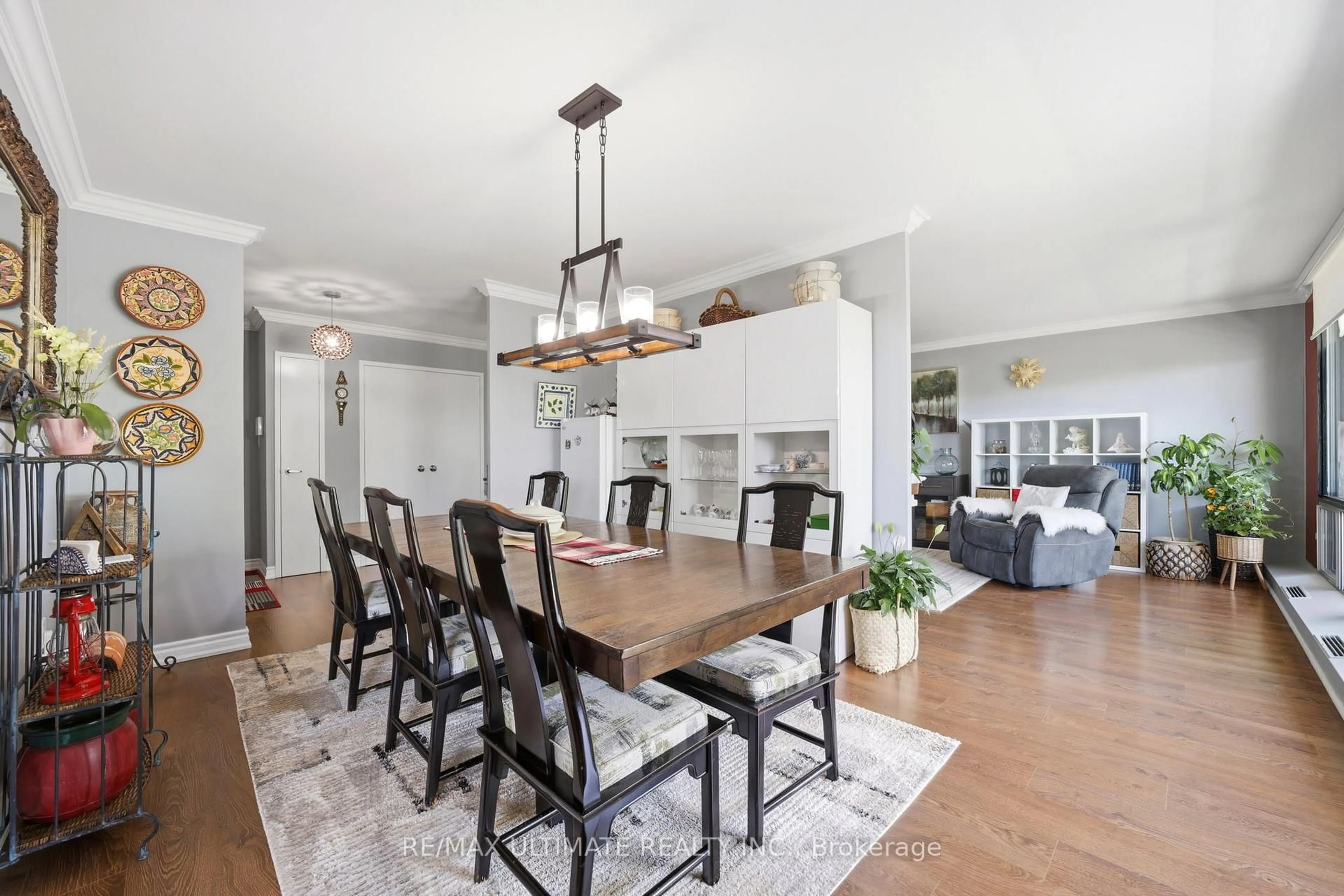 Dining room, wood/laminate floor for 115 Antibes Dr #404, Toronto Ontario M2R 2Y9