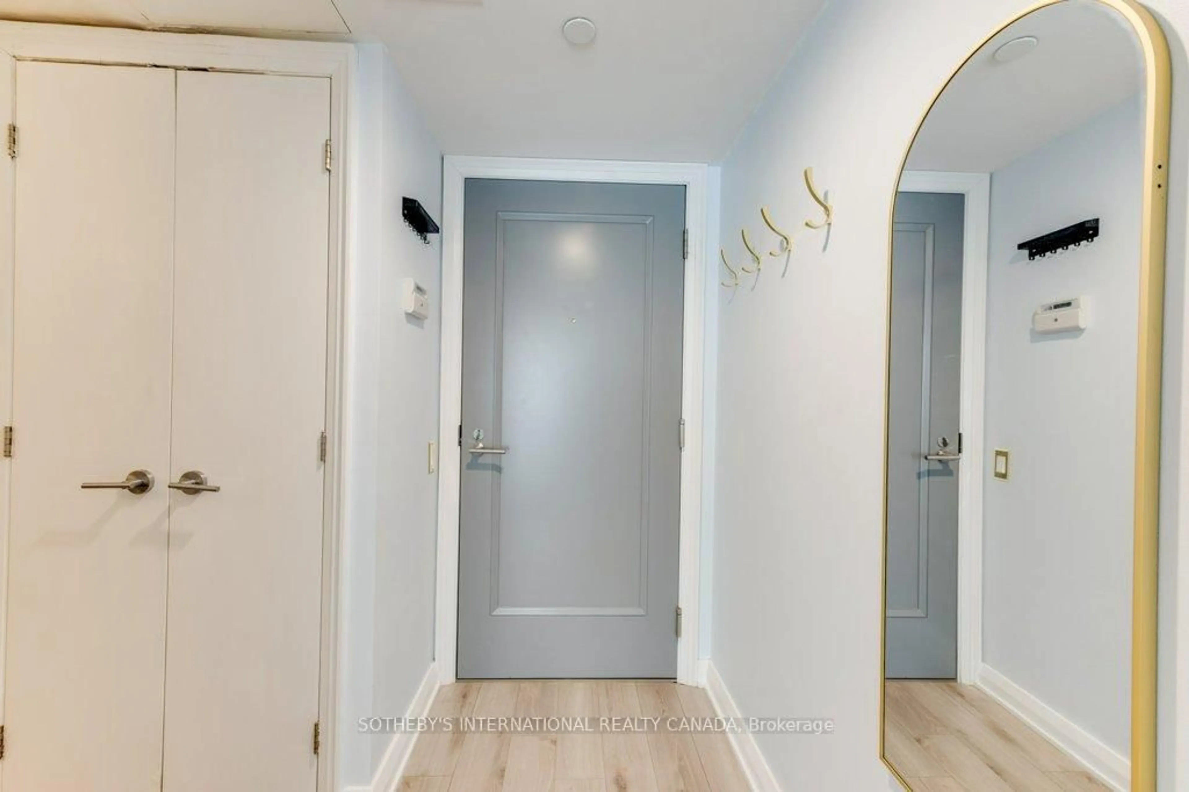 Unknown for 155 Yorkville Ave #409, Toronto Ontario M5R 0B4
