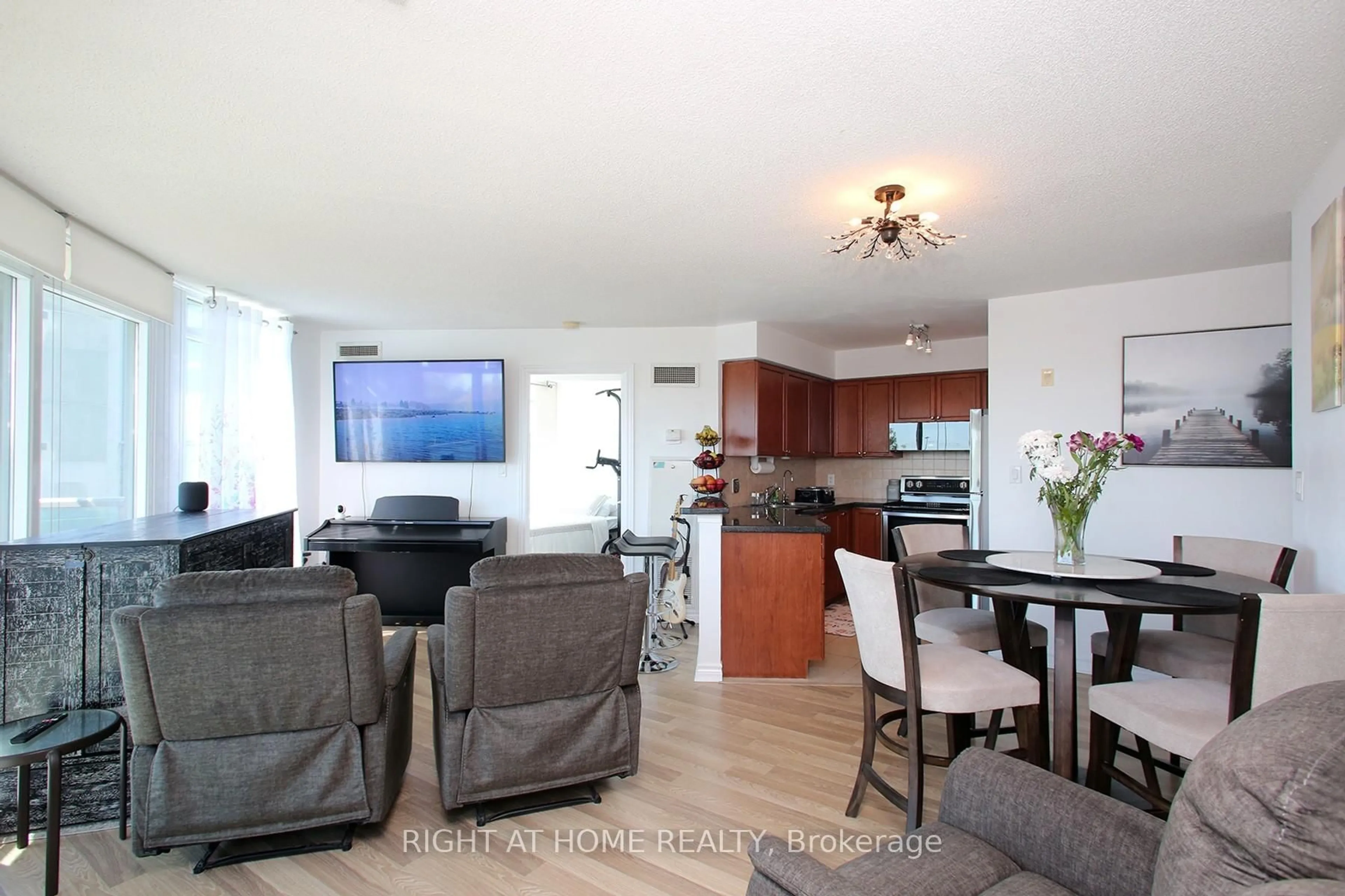 Open concept kitchen, unknown for 3830 Bathurst St #505, Toronto Ontario M3H 6C5