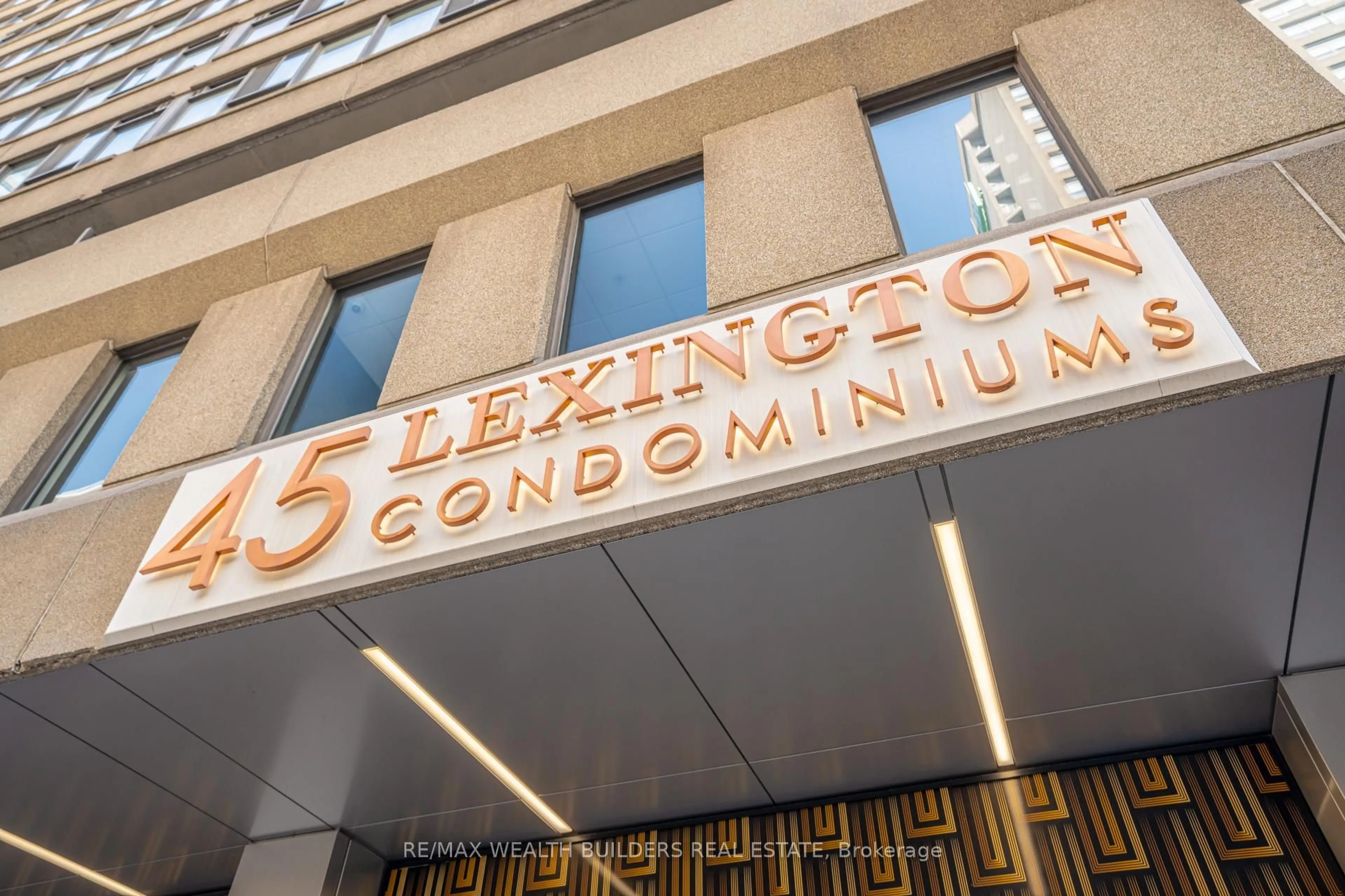 Lobby for 45 Carlton St #1009, Toronto Ontario M5B 2H9