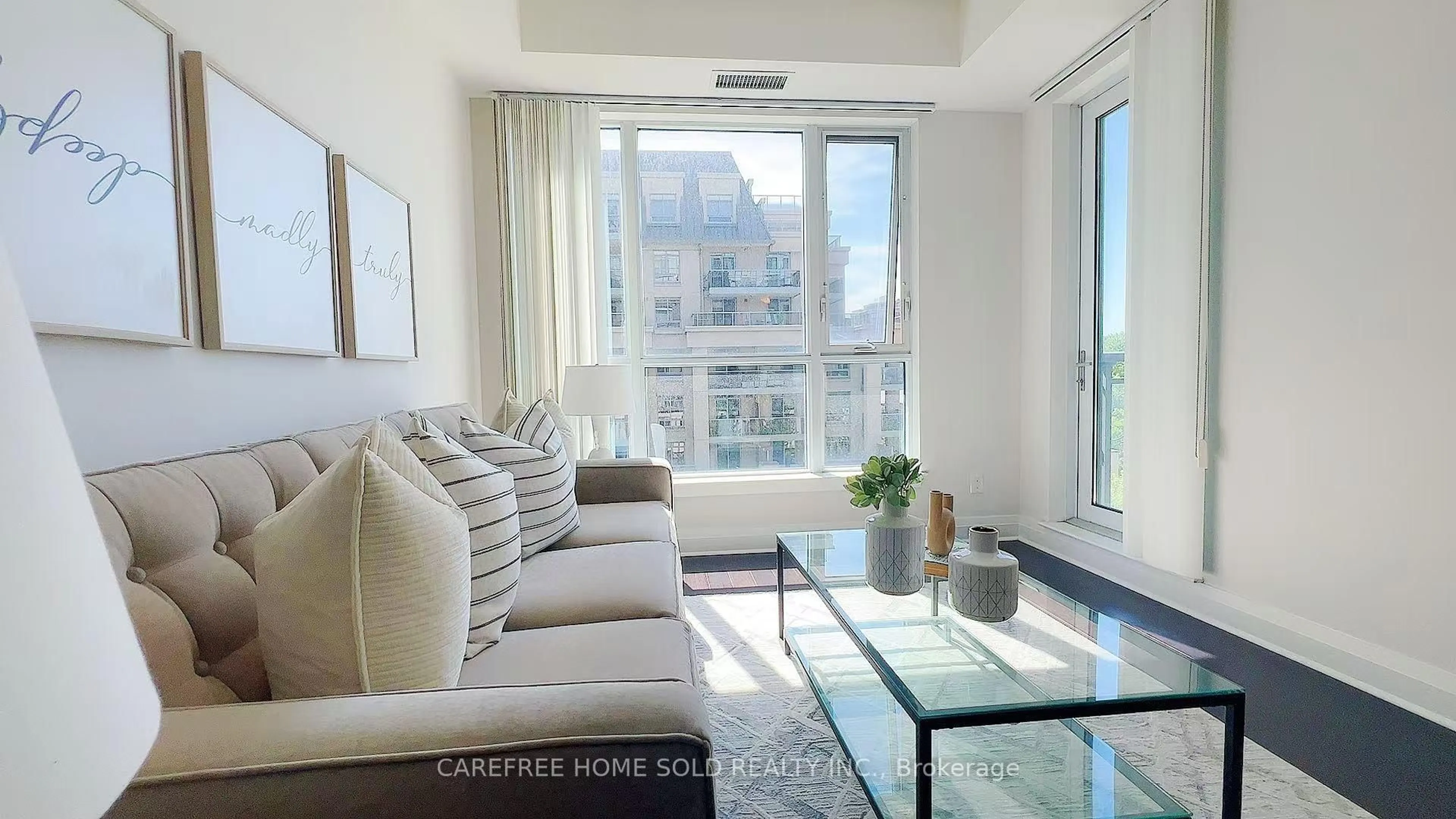Living room with furniture, unknown for 17 Kenaston Gdns #412, Toronto Ontario M2K 0B9