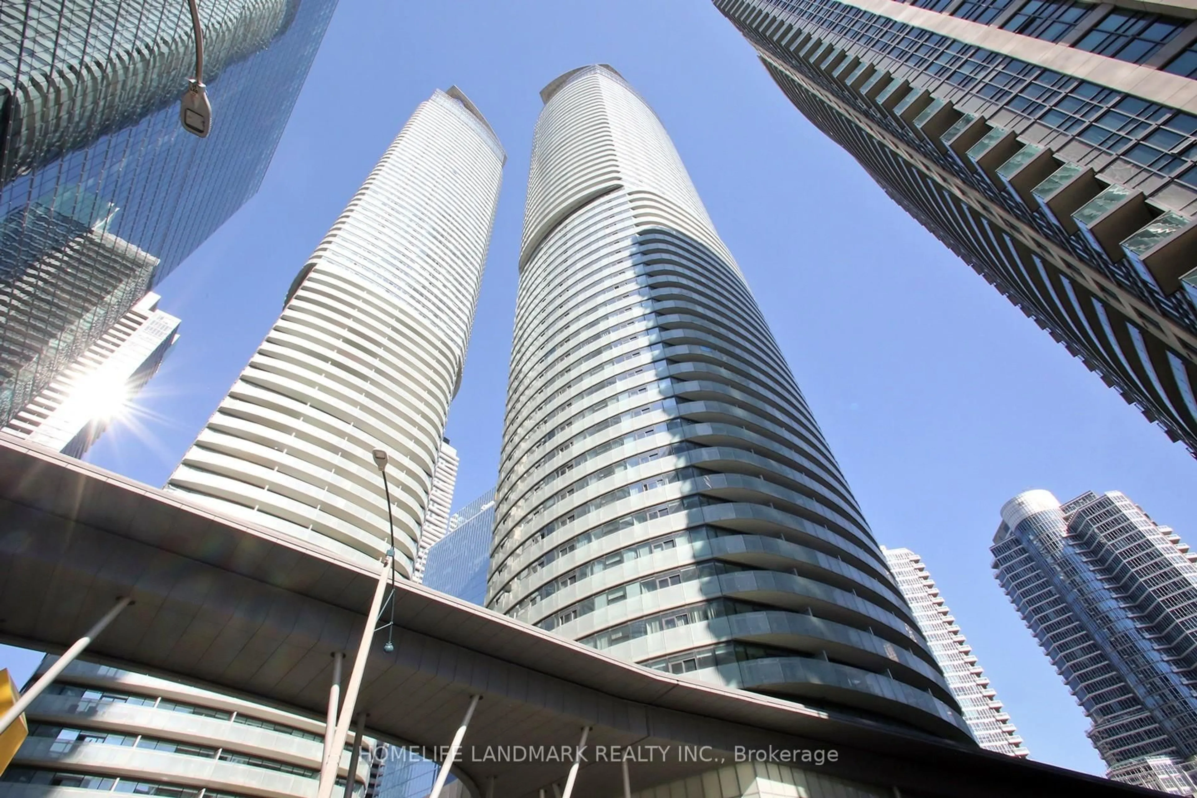 Unknown for 12 York St #1504, Toronto Ontario M5J 0A9