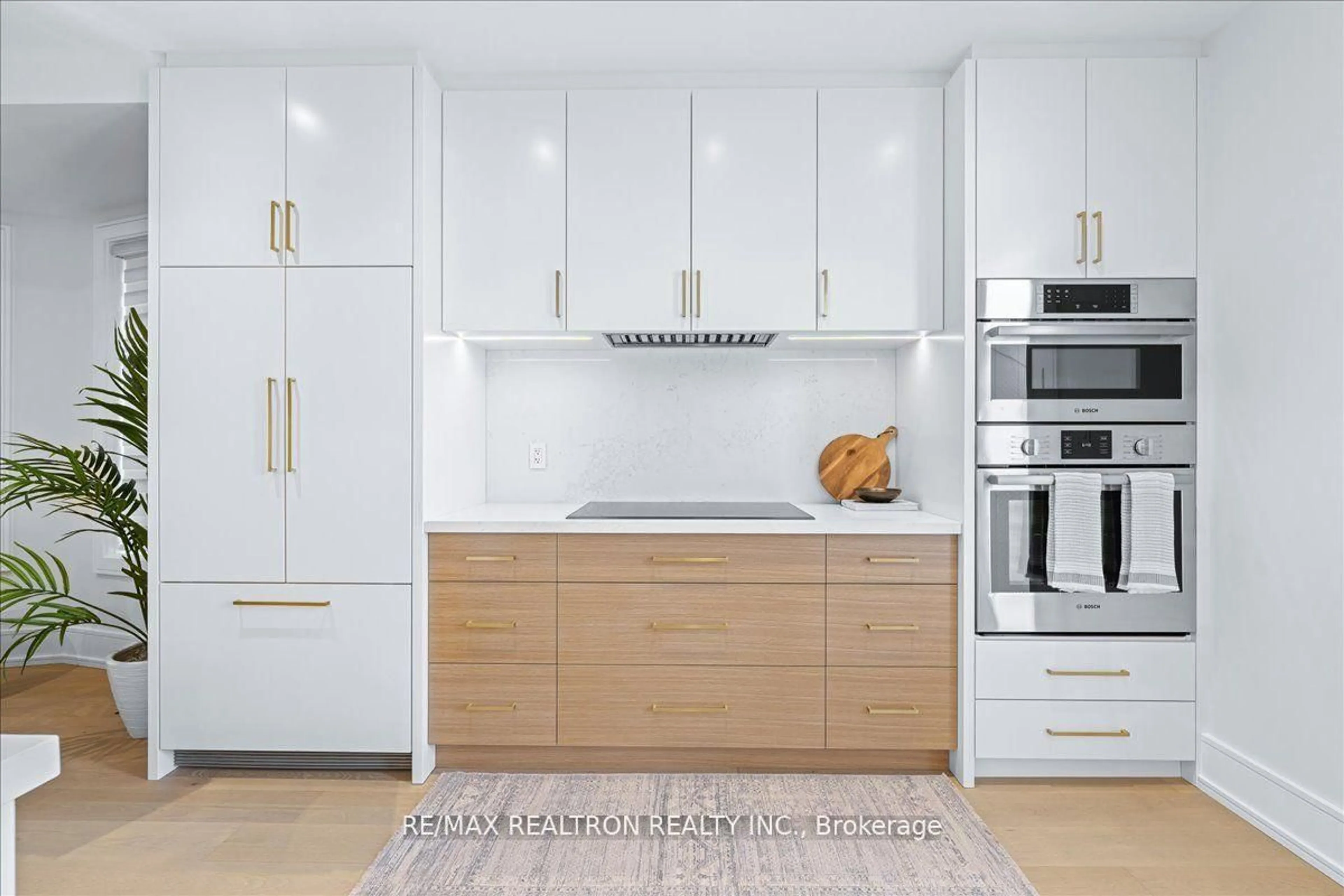 Contemporary kitchen, unknown for 225 Christie St, Toronto Ontario M6G 3B5