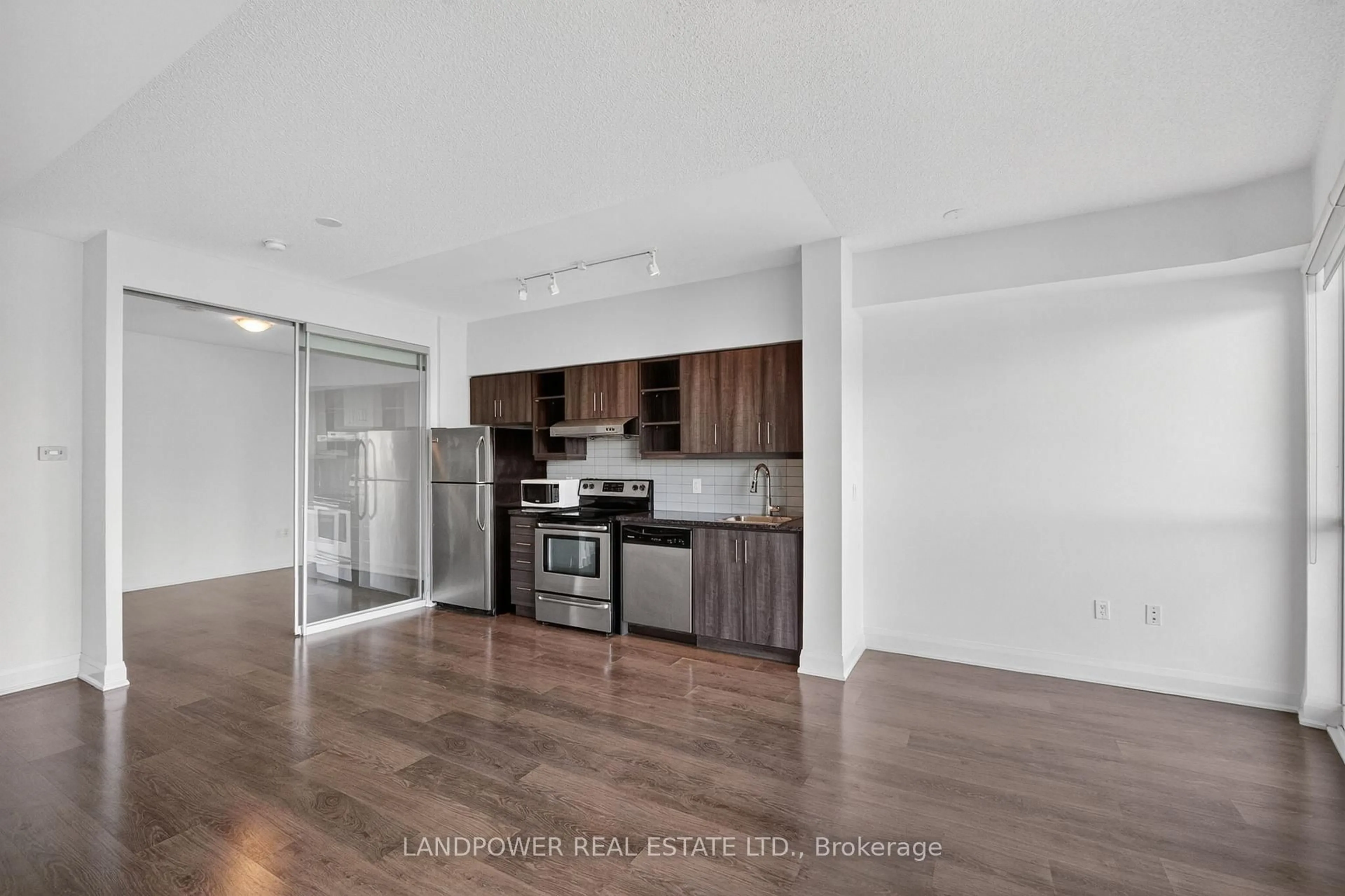 Unknown for 160 Vanderhoof Ave #1203, Toronto Ontario M4G 0B7