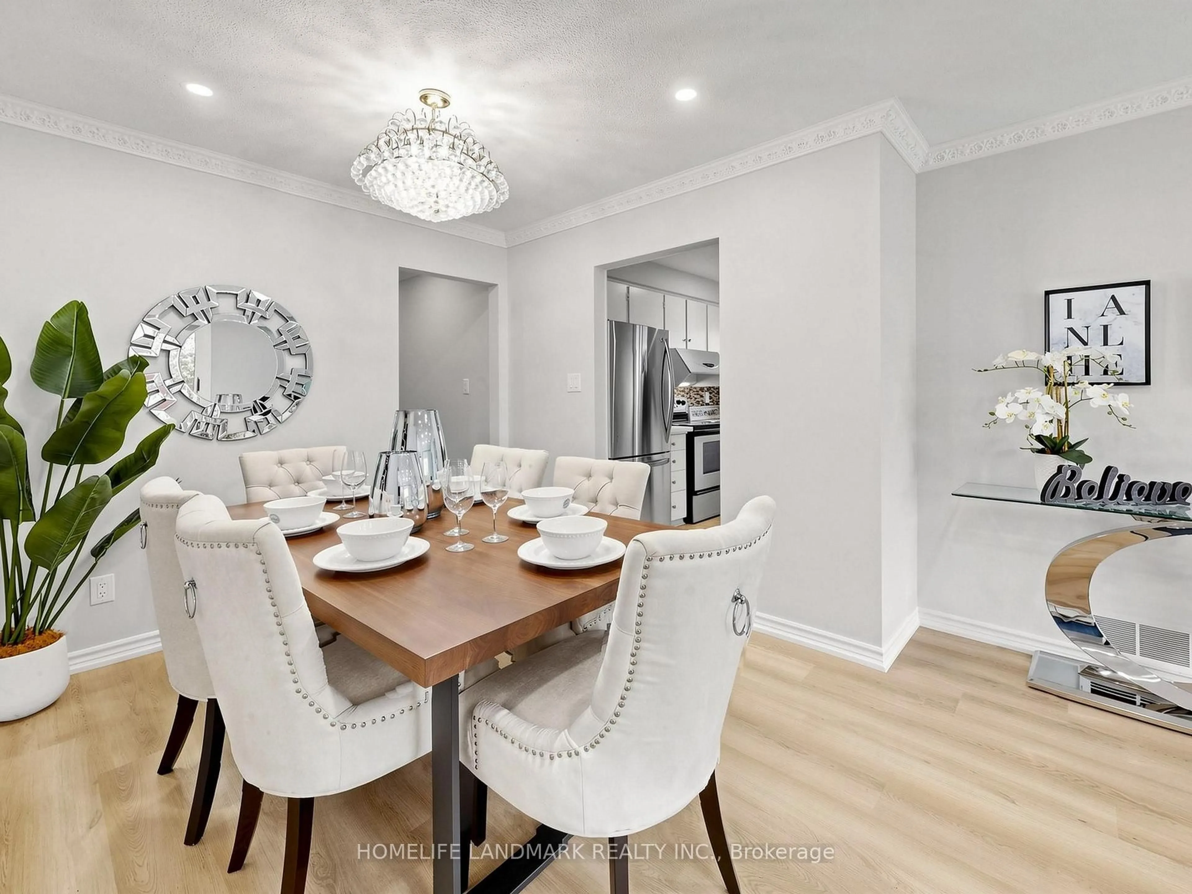 Dining room, wood/laminate floor for 4 Hines Dr, Toronto Ontario M2H 2M1