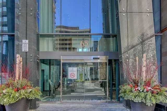 65 St Mary St #4401, Toronto 2