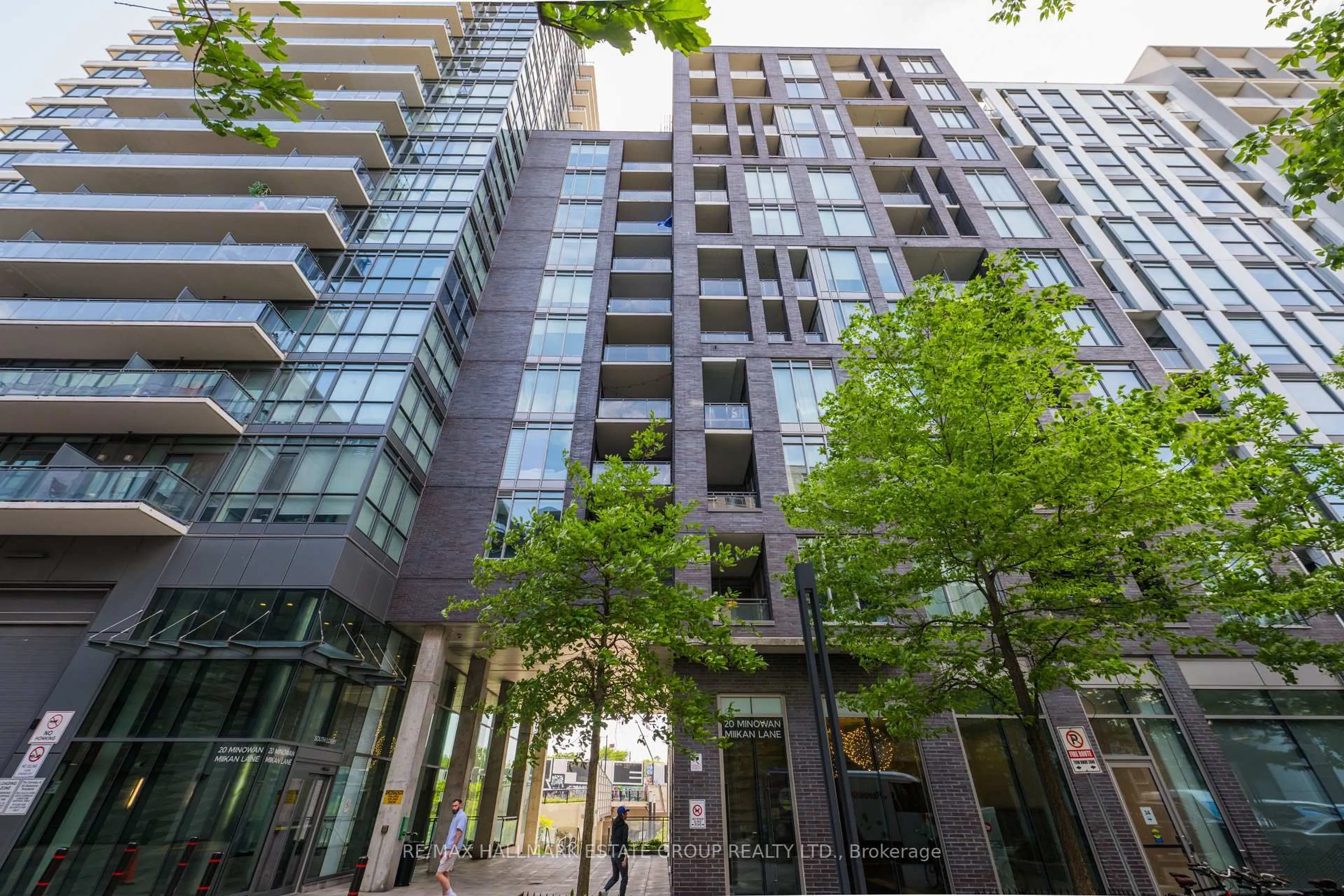 A pic from outside/outdoor area/front of a property/back of a property/a pic from drone, unknown for 20 Minowan Miikan Lane #1018, Toronto Ontario M6J 0E5