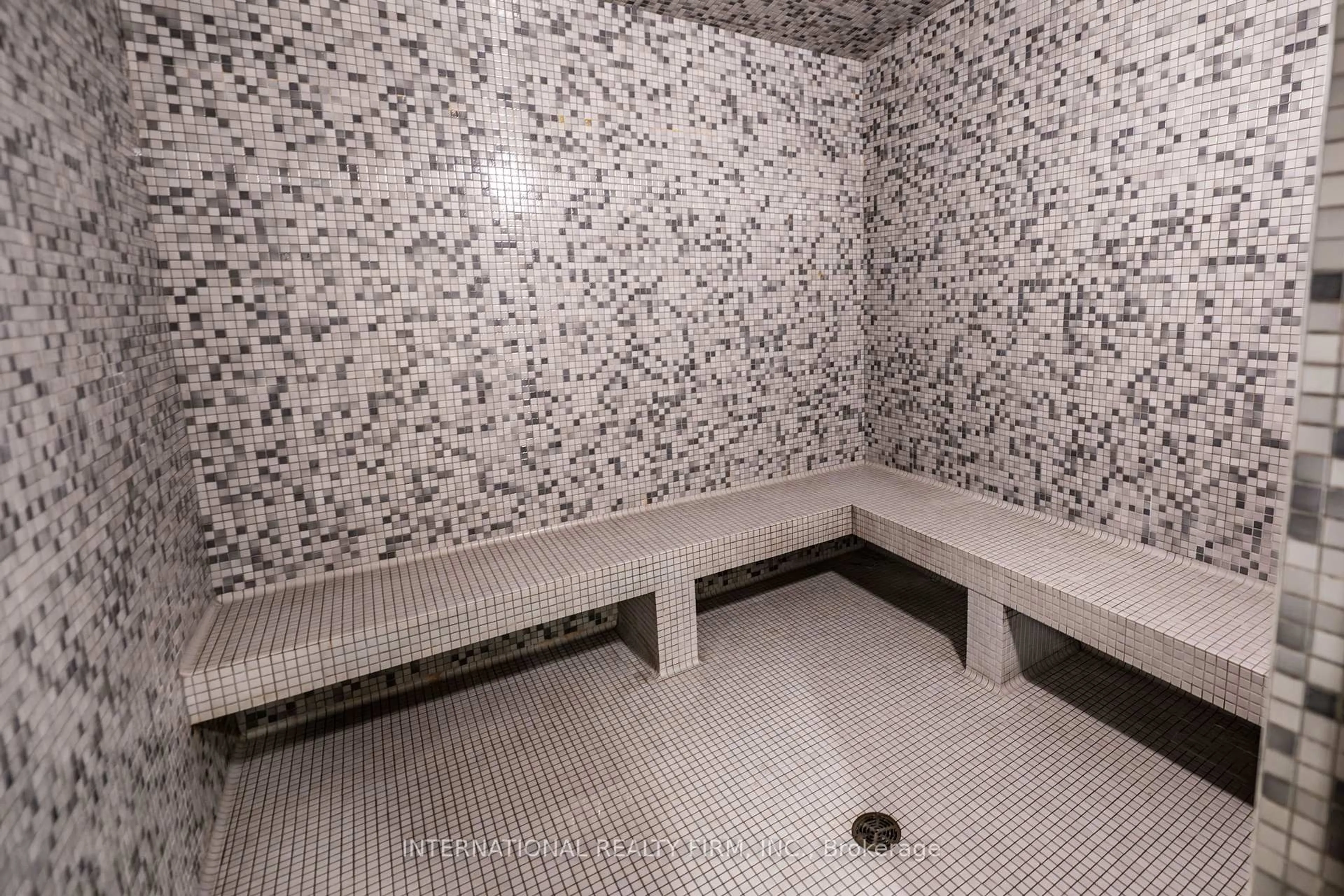 Unknown for 320 Richmond St #208, Toronto Ontario M5A 1P9