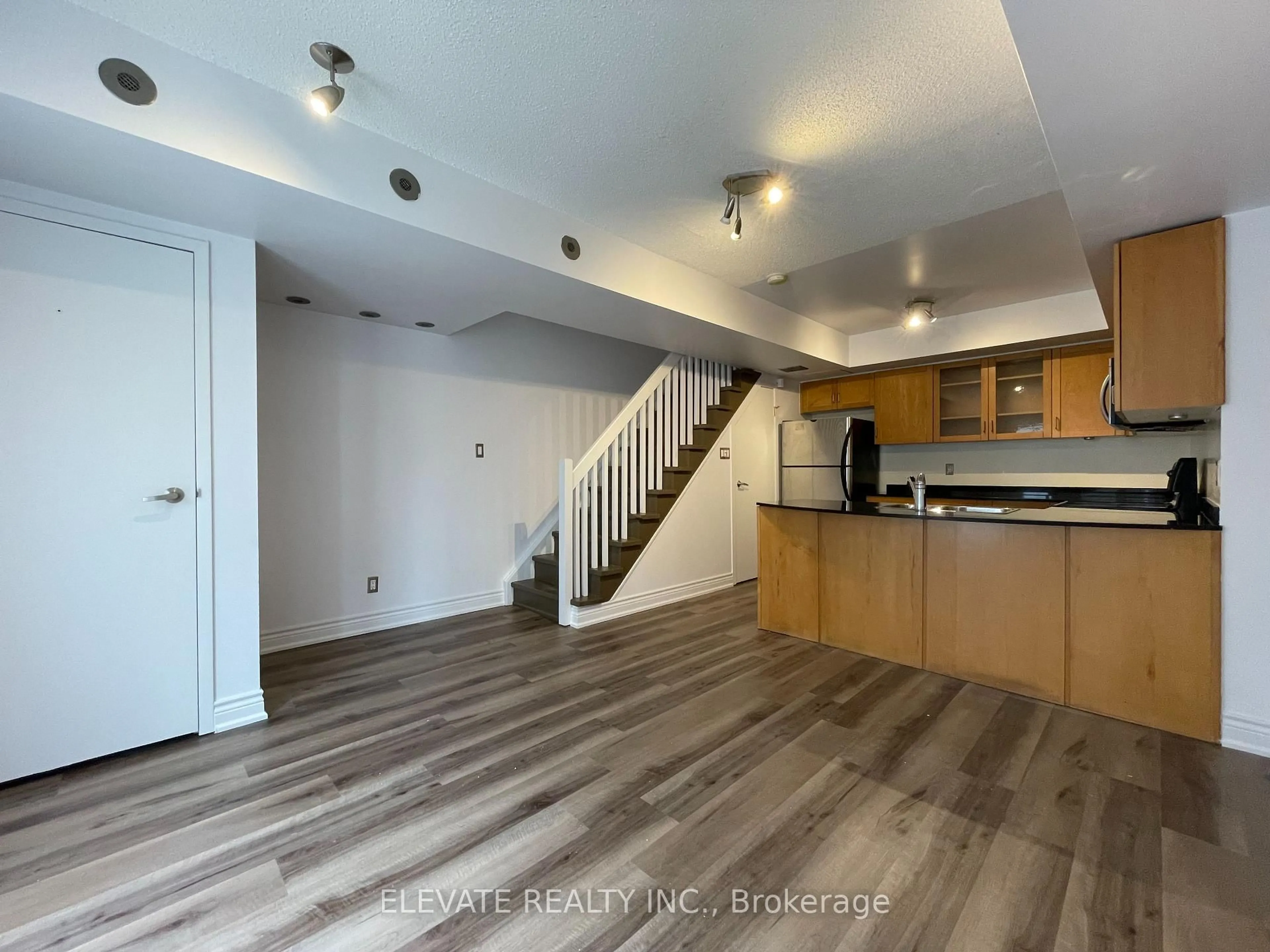 Open concept kitchen, unknown for 42 Western Battery Rd #706, Toronto Ontario M6K 3P1