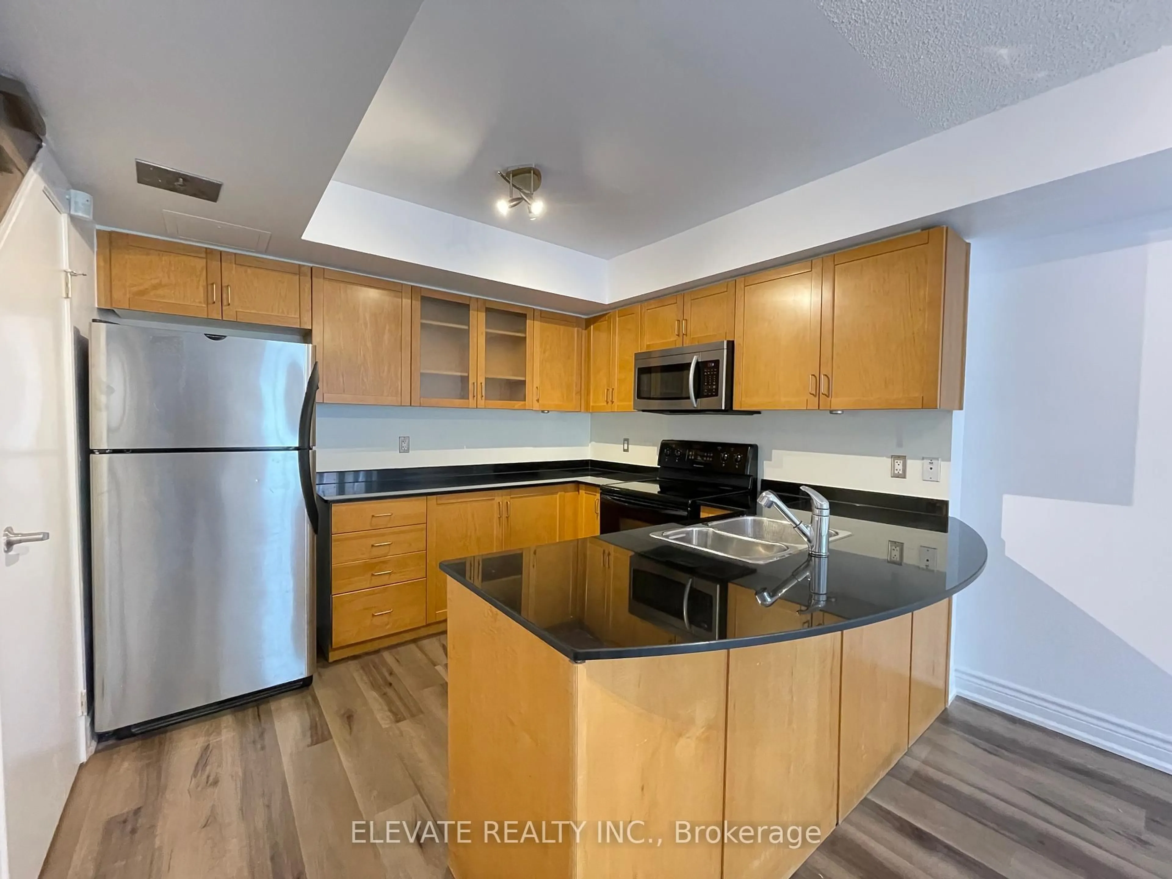 Unknown for 42 Western Battery Rd #706, Toronto Ontario M6K 3P1