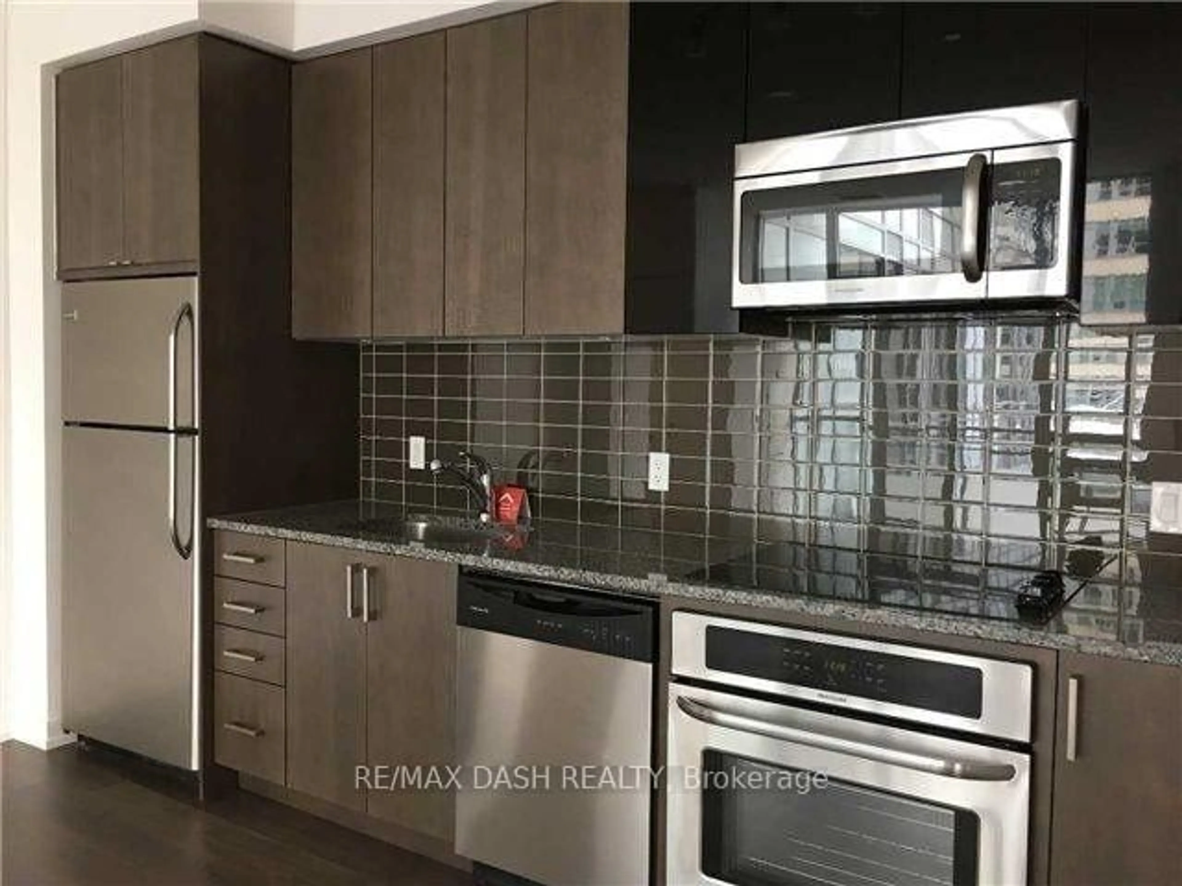 Contemporary kitchen, unknown for 89 Dunfield Ave, Toronto Ontario M4S 0A4