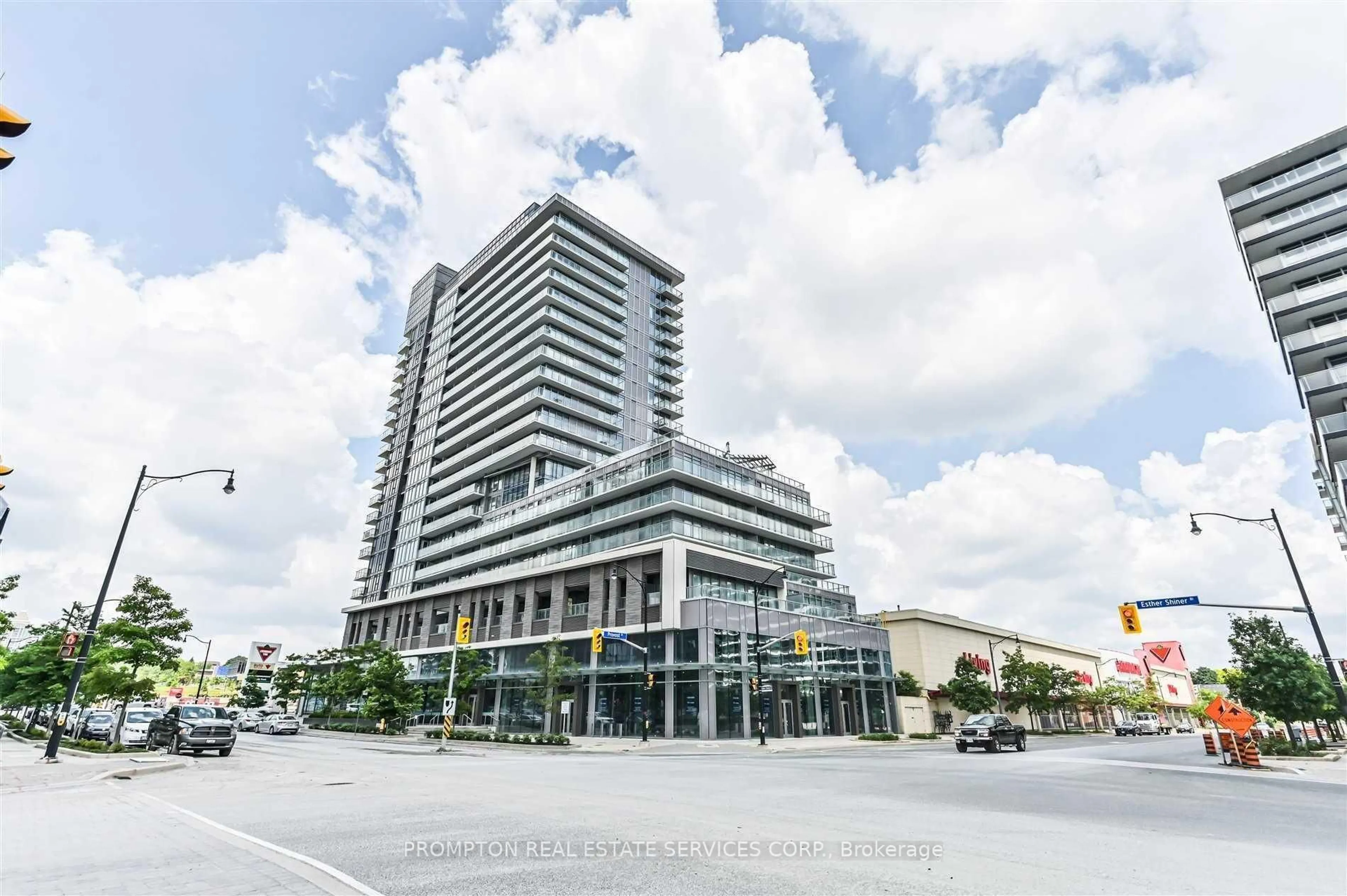 Indoor foyer for 72 Esther Shiner Blvd #717, Toronto Ontario M2K 2X9