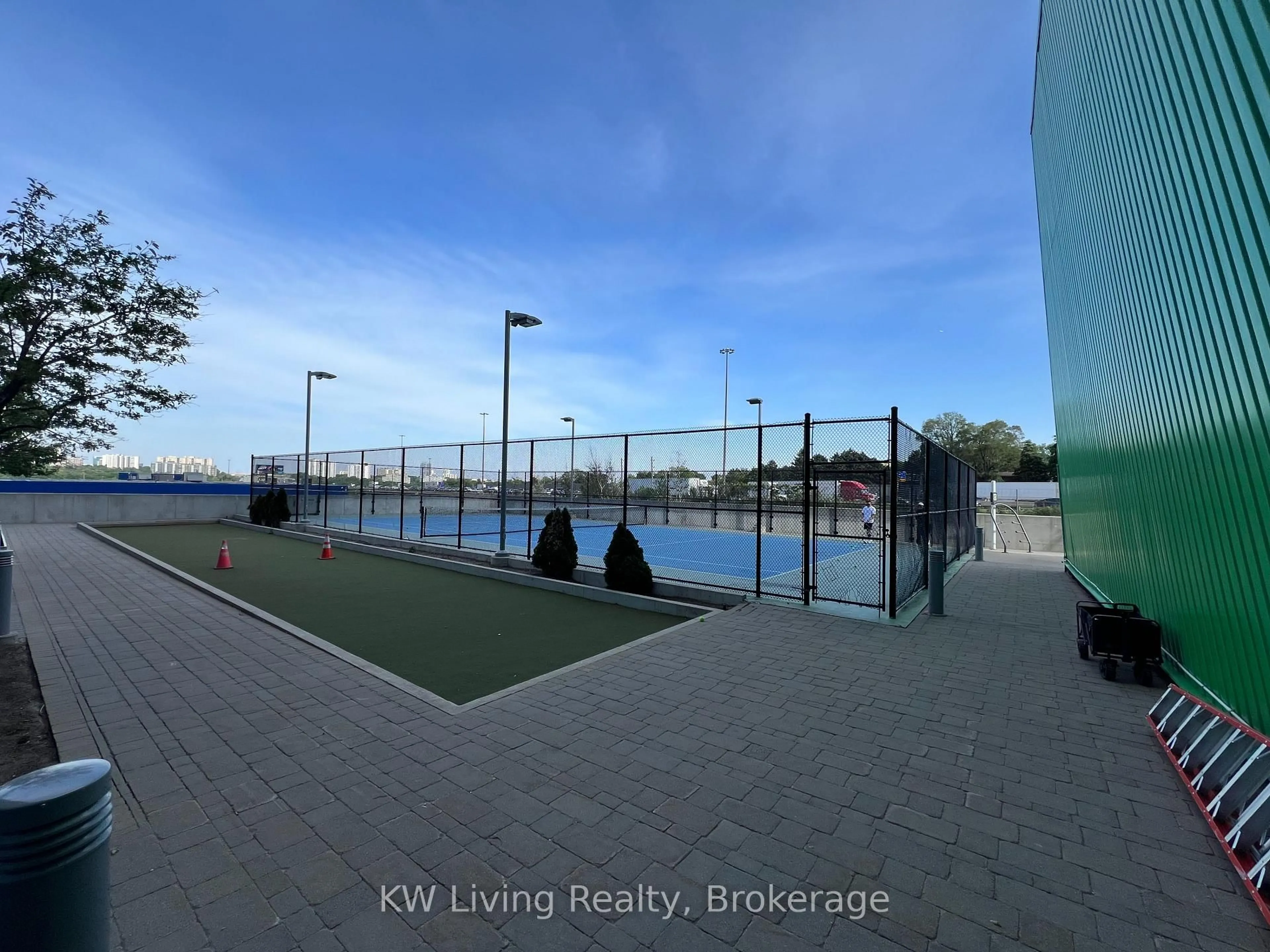Unknown for 117 Mcmahon Dr #206, Toronto Ontario M2K 0E4