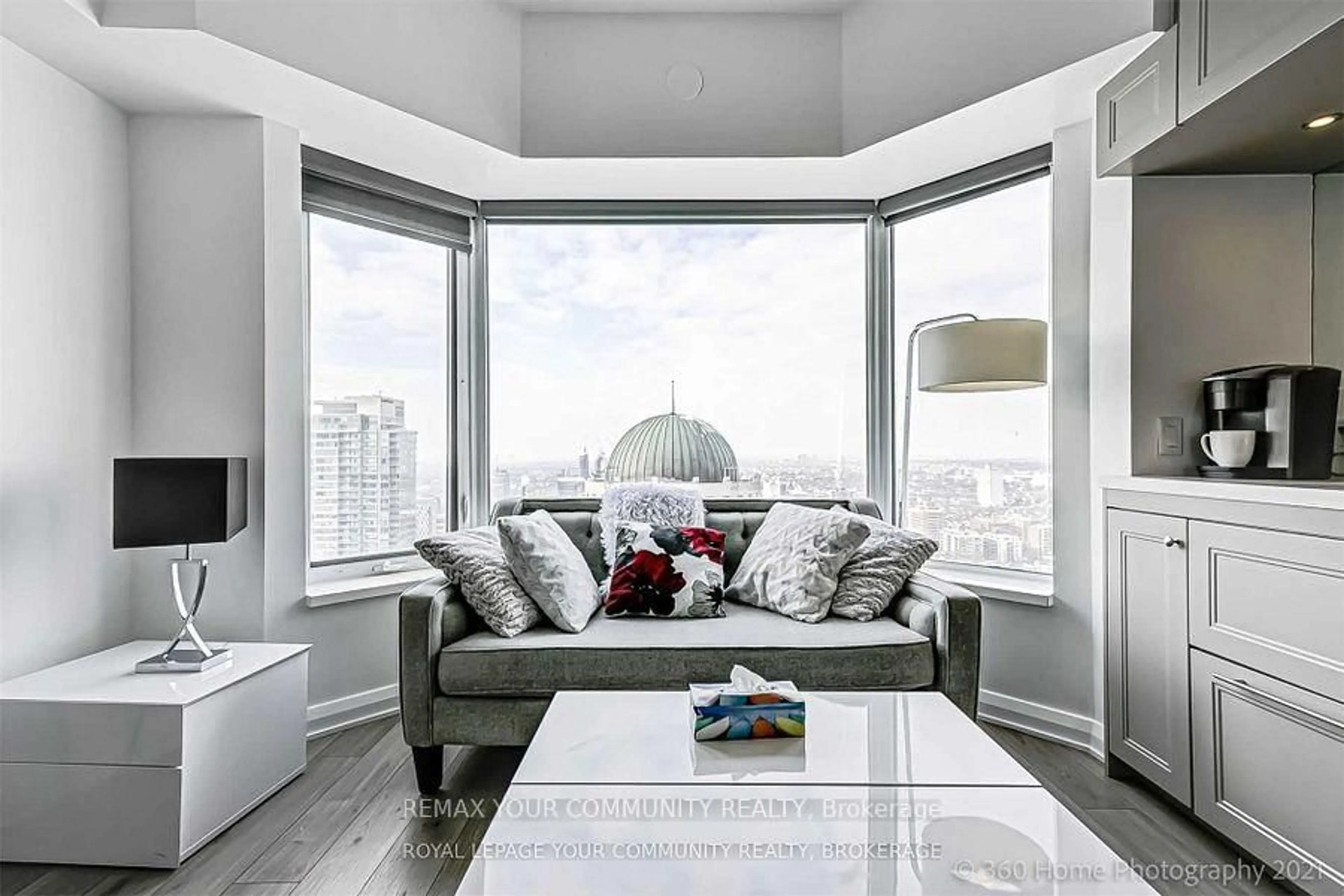 Living room with furniture, unknown for 155 Yorkville Ave #3115, Toronto Ontario M5R 0B4