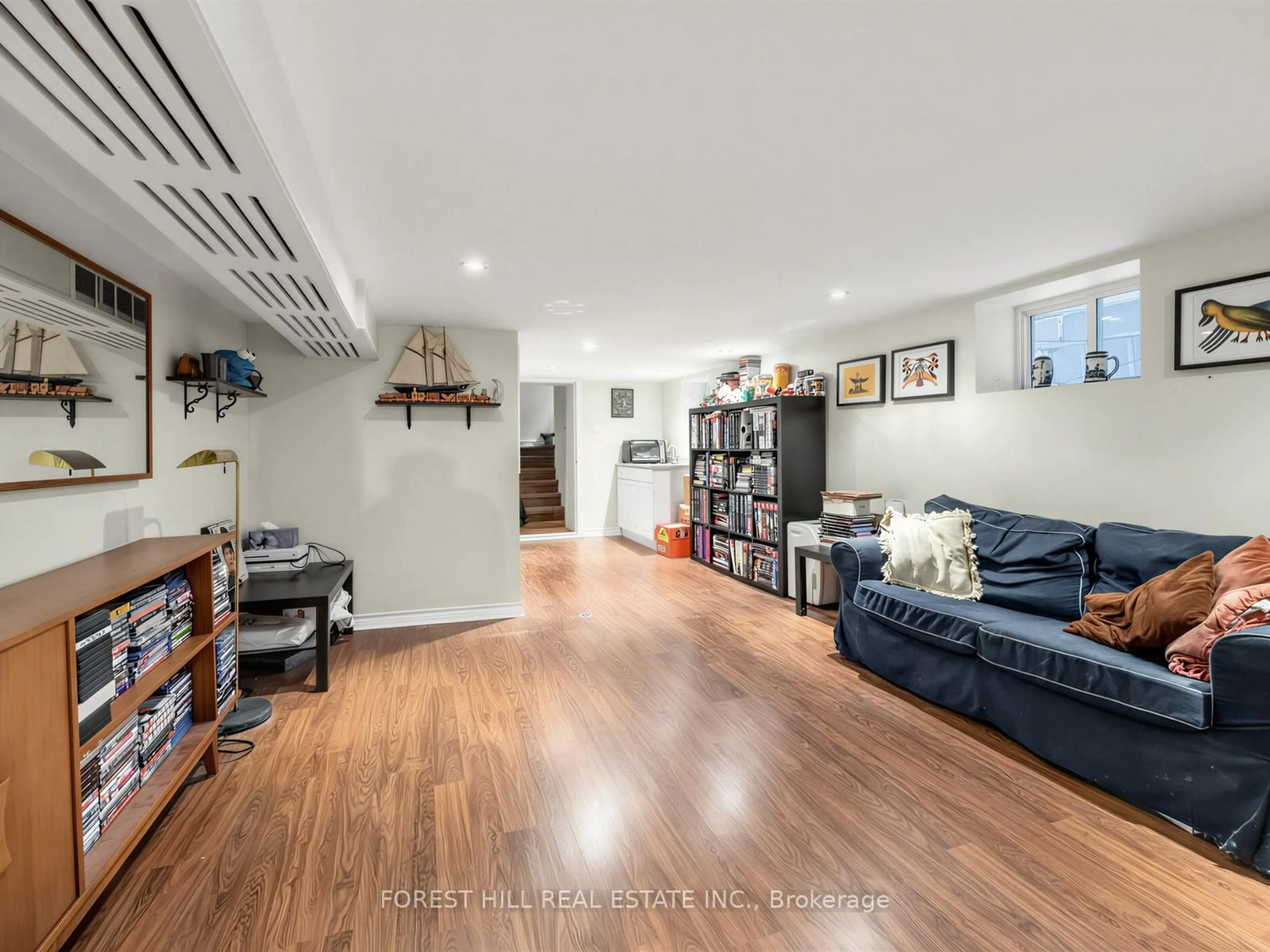 Unknown for 144 Rushton Rd, Toronto Ontario M6G 3J1