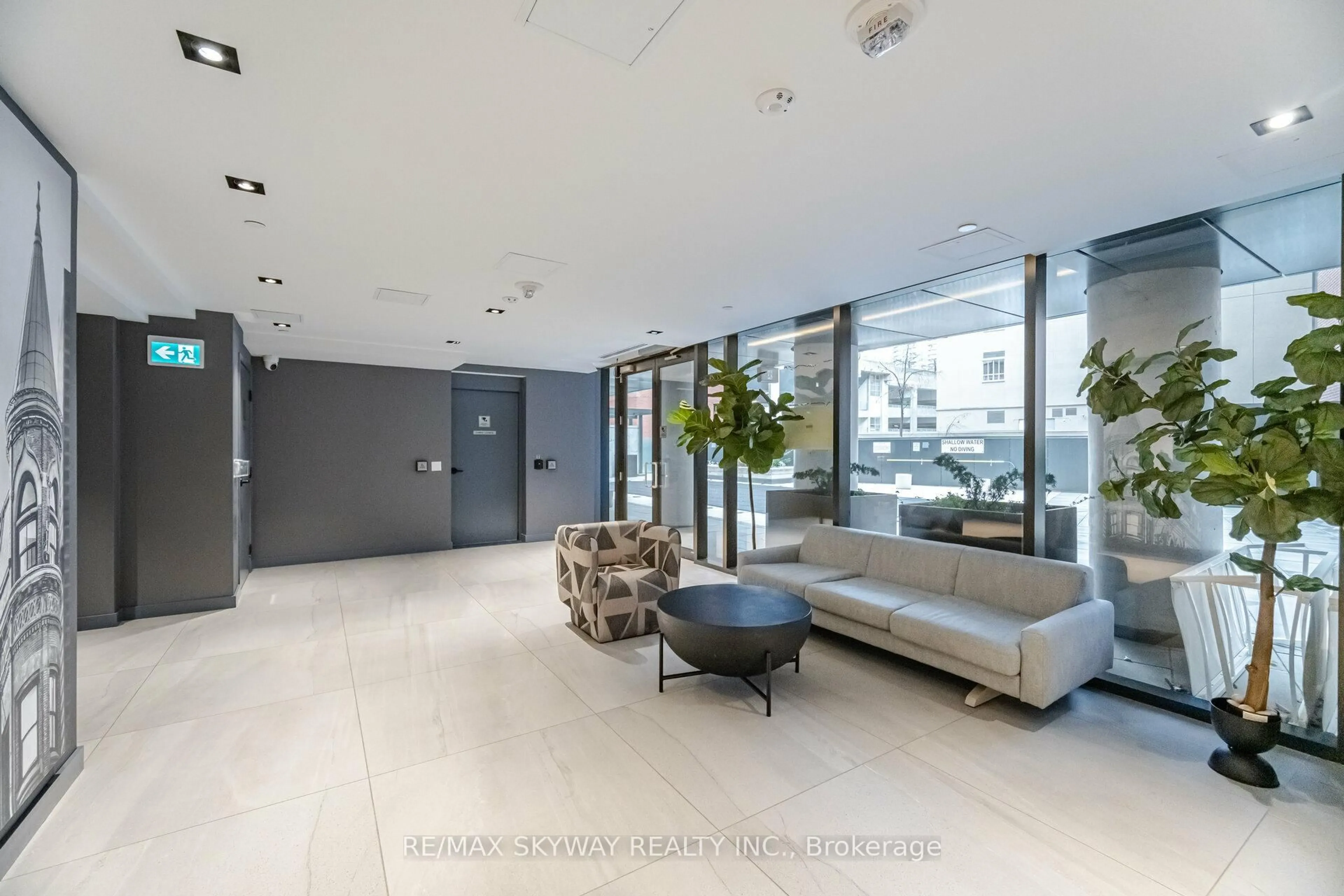 Indoor foyer for 2A Church St #1409, Toronto Ontario M5E 0E1