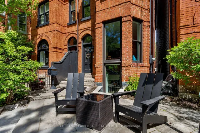466 Wellesley St, Toronto 3