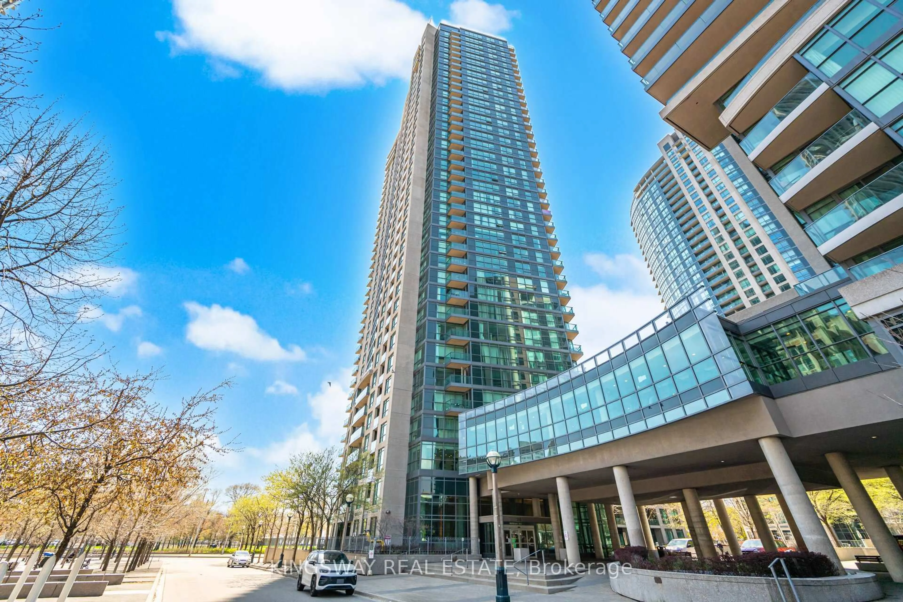 Indoor foyer for 215 FORT YORK Blvd #3211, Toronto Ontario M5V 4A1