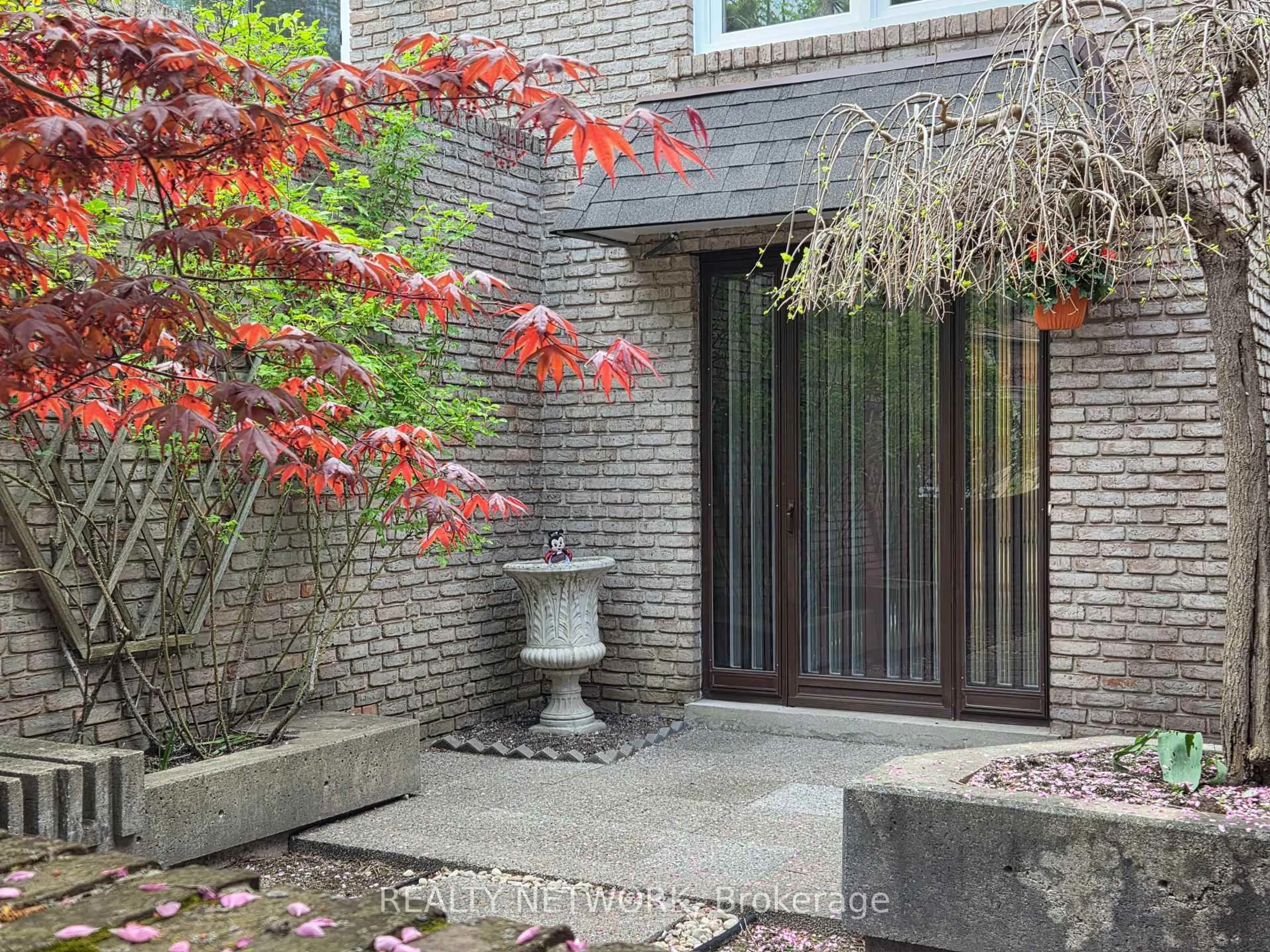 Unknown for 89 Elmsthorpe Ave, Toronto Ontario M5P 2L8