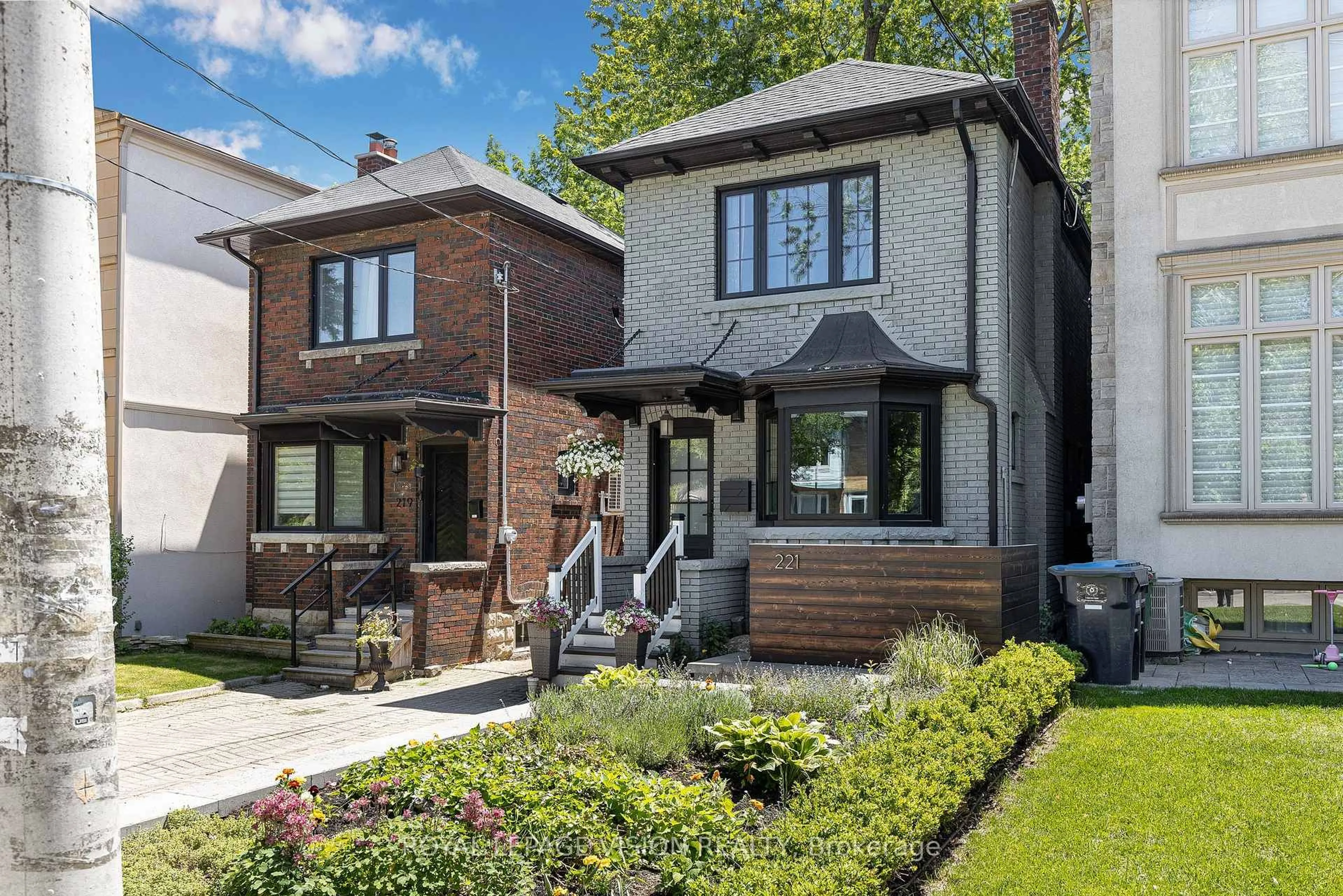 Home with brick exterior material, street for 221 Bedford Park Ave, Toronto Ontario M5M 1J4
