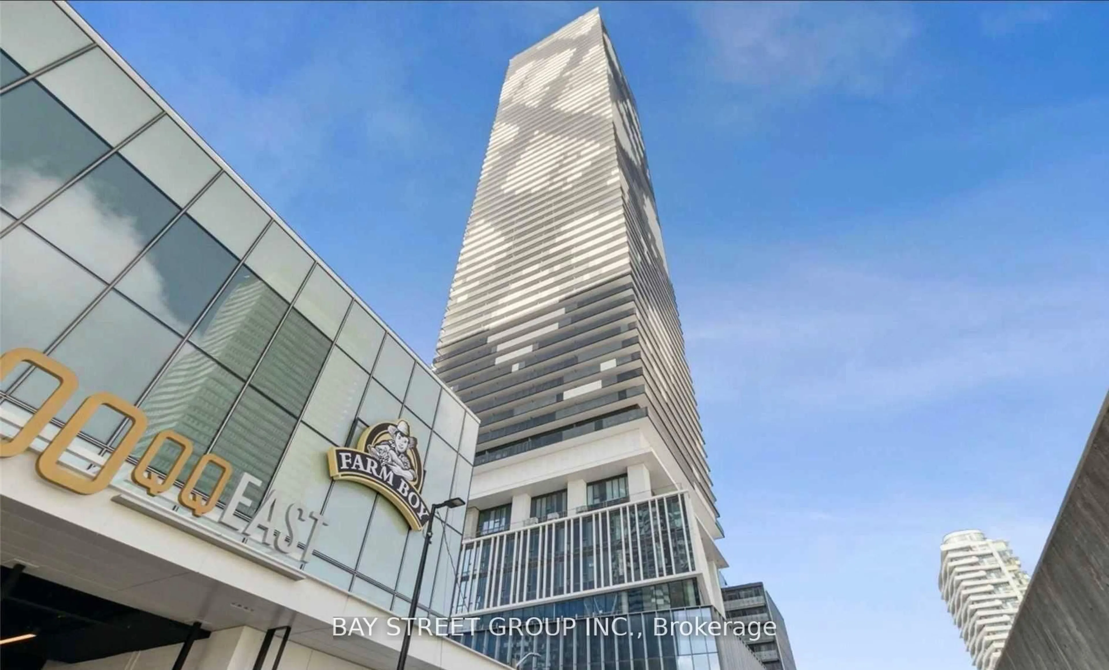 Indoor foyer for 138 Downes St #806, Toronto Ontario M5E 0E4