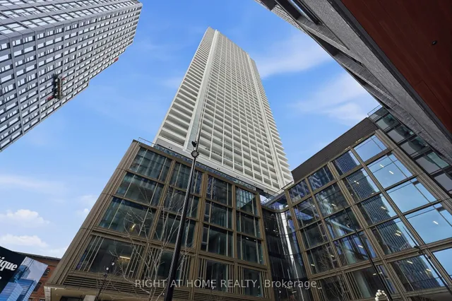 88 Queen St #4711, Toronto 2