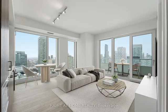 88 Queen St #4711, Toronto 3