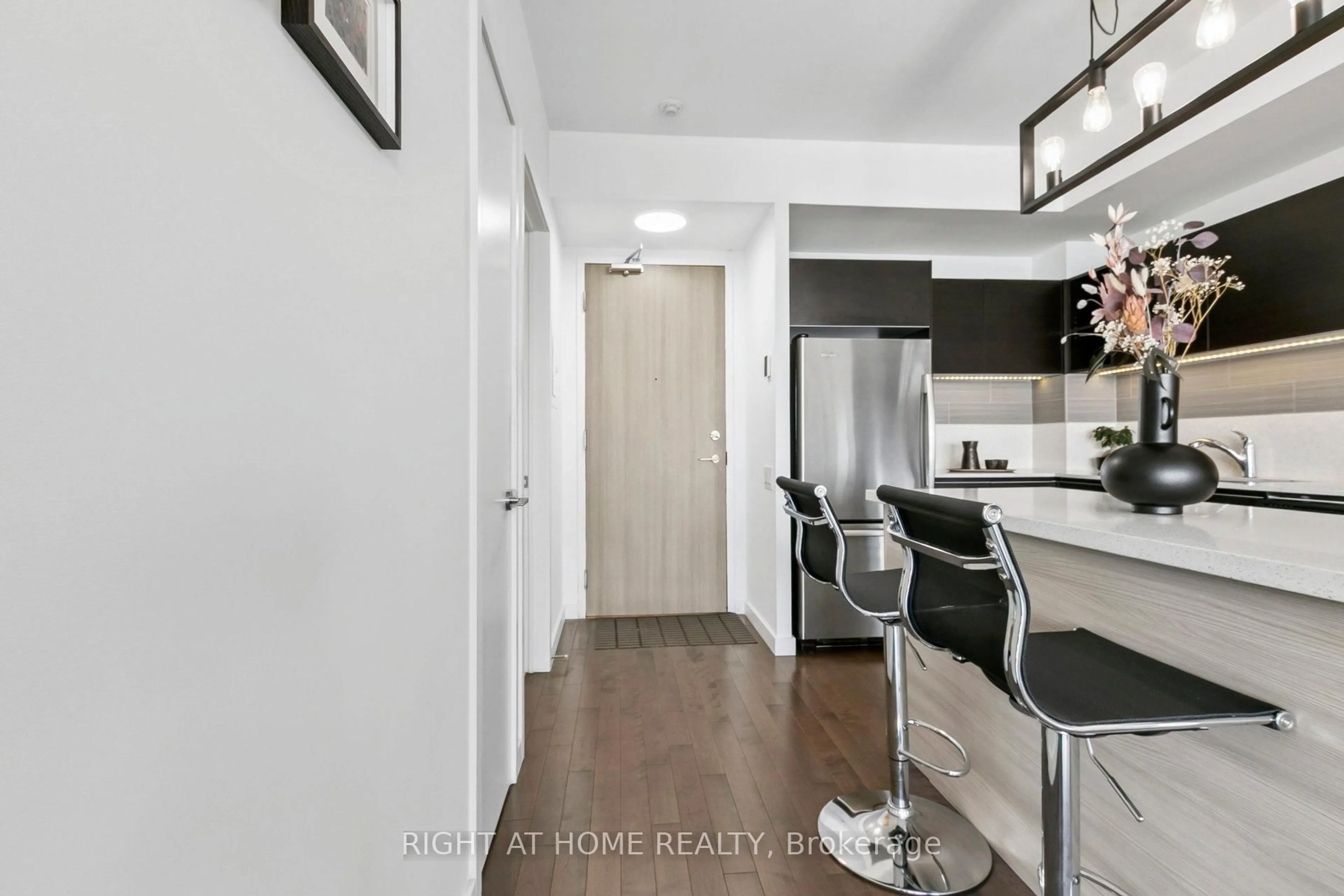 Unknown for 390 Cherry St #3207, Toronto Ontario M5A 0E2