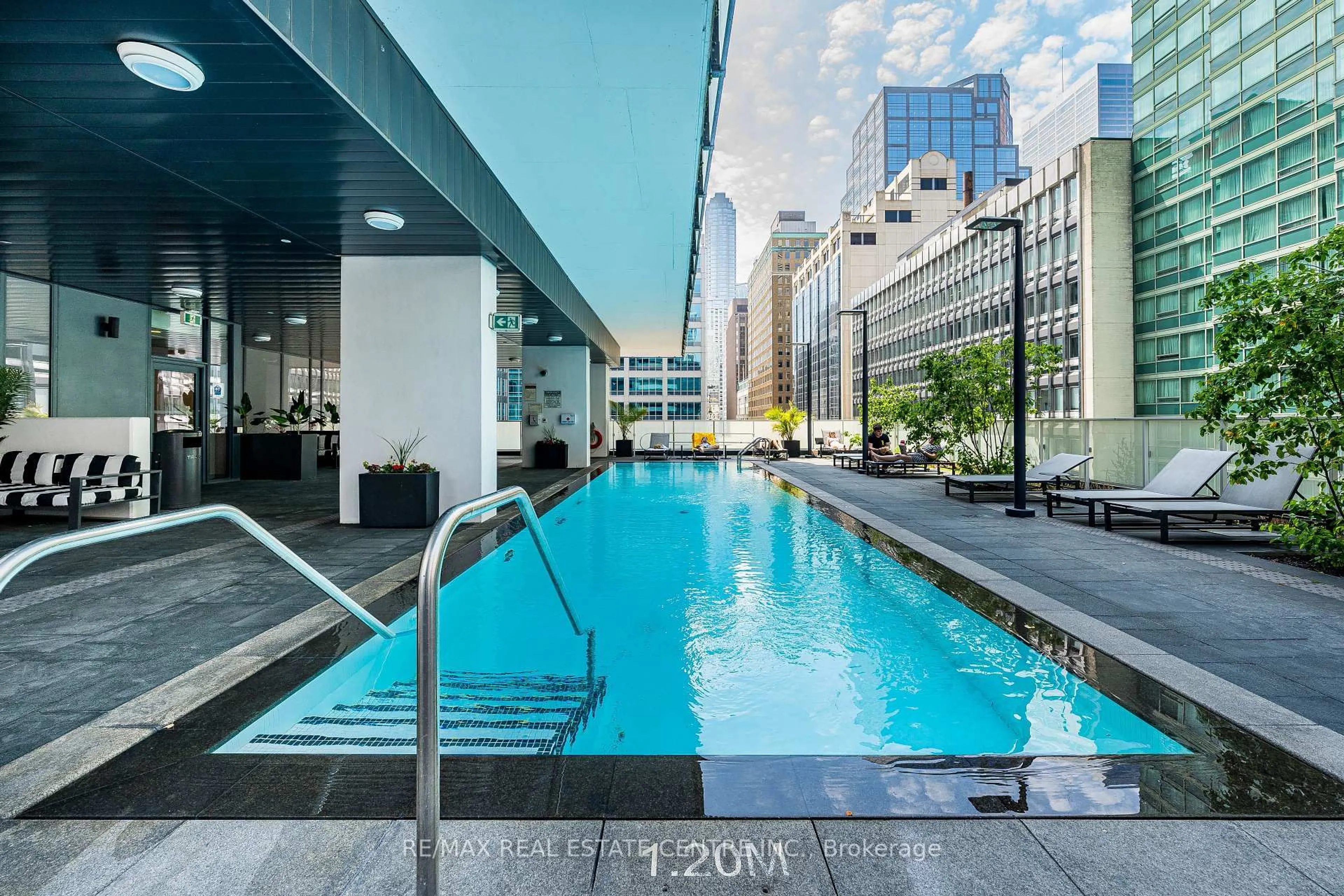 Pool for 25 Richmond St #312, Toronto Ontario M5C 1N7