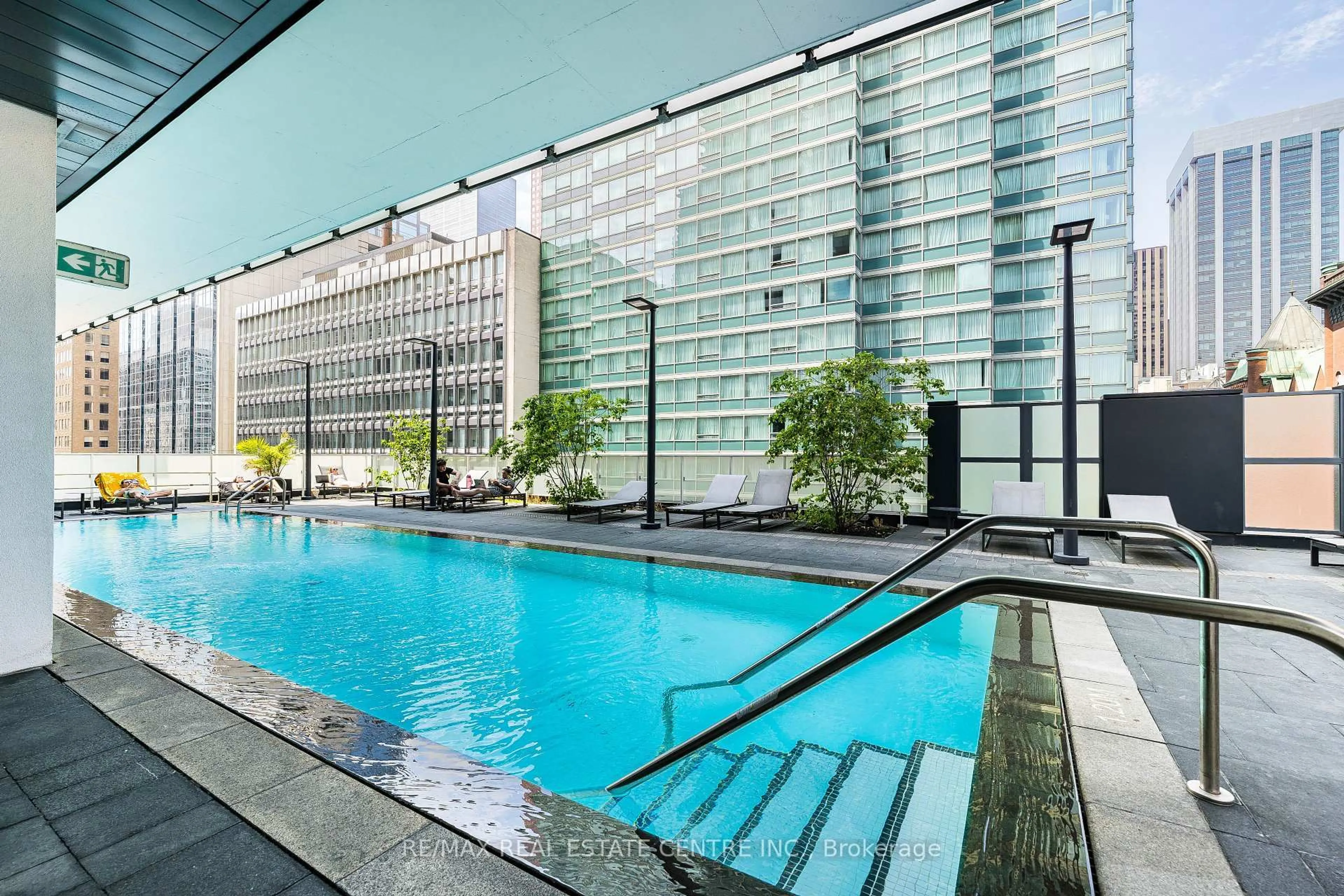 Pool for 25 Richmond St #312, Toronto Ontario M5C 1N7