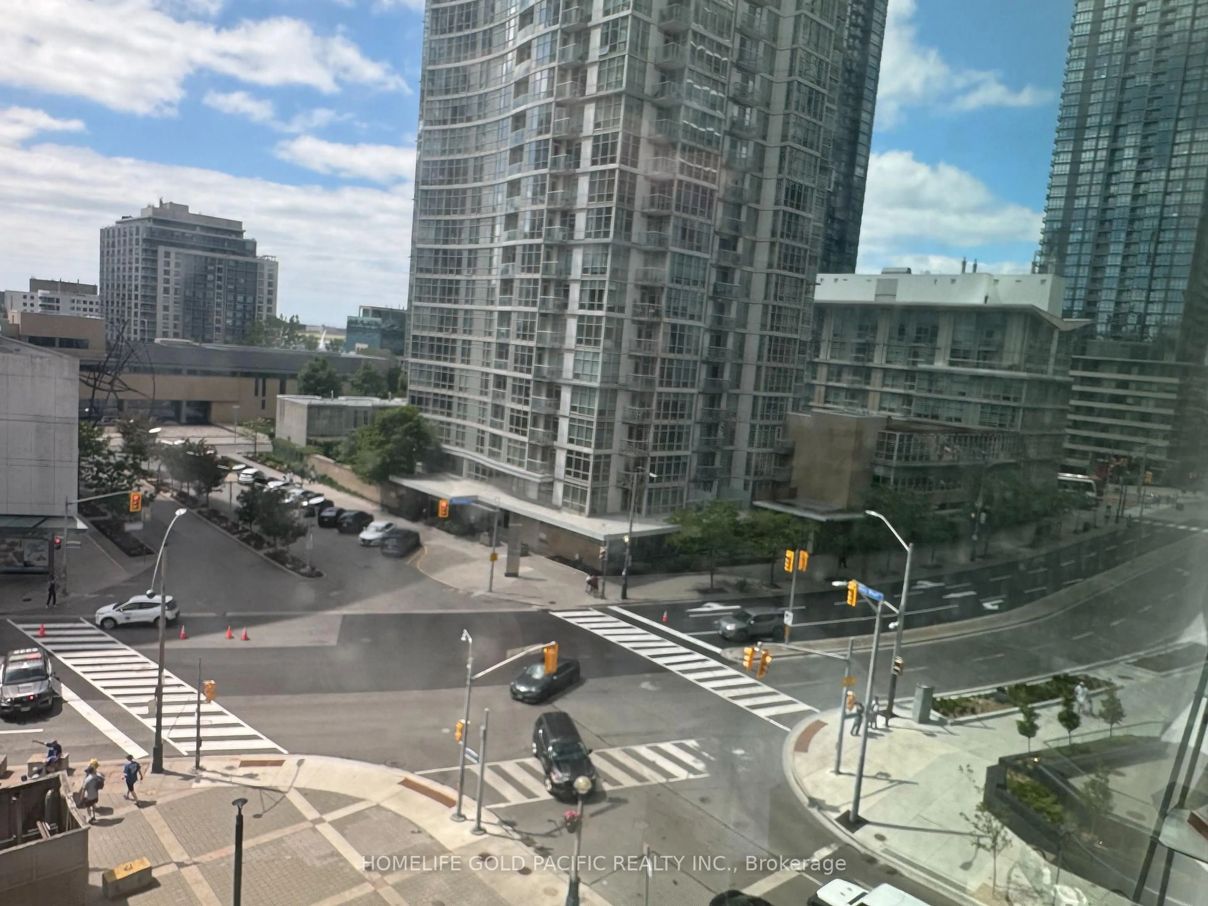 Unknown for 81 Navy Wharf Crt #705, Toronto Ontario M5V 3S2