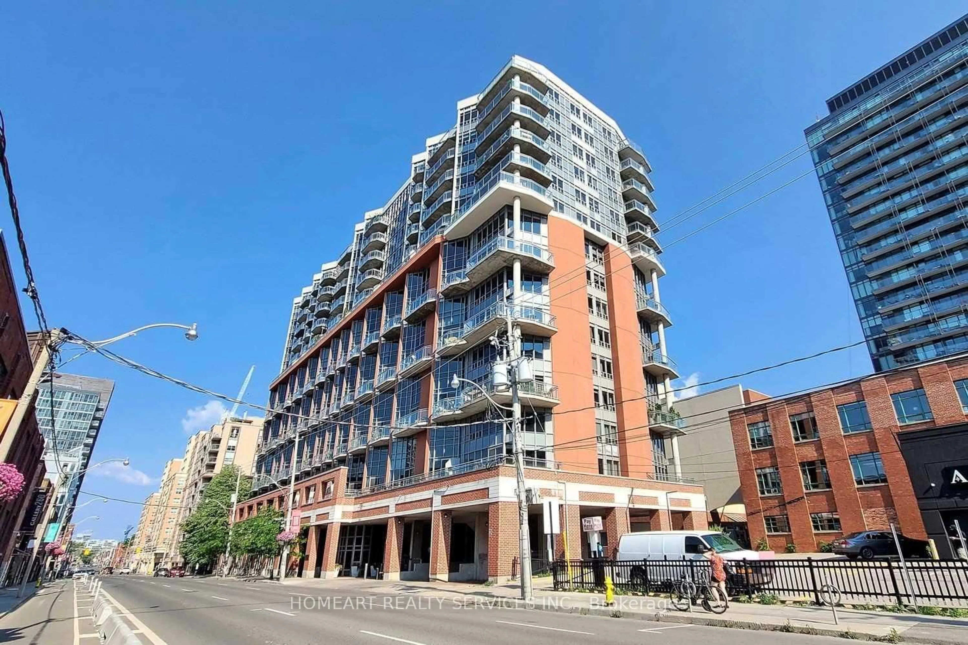 Unknown for 255 Richmond St #404, Toronto Ontario M5A 4T7