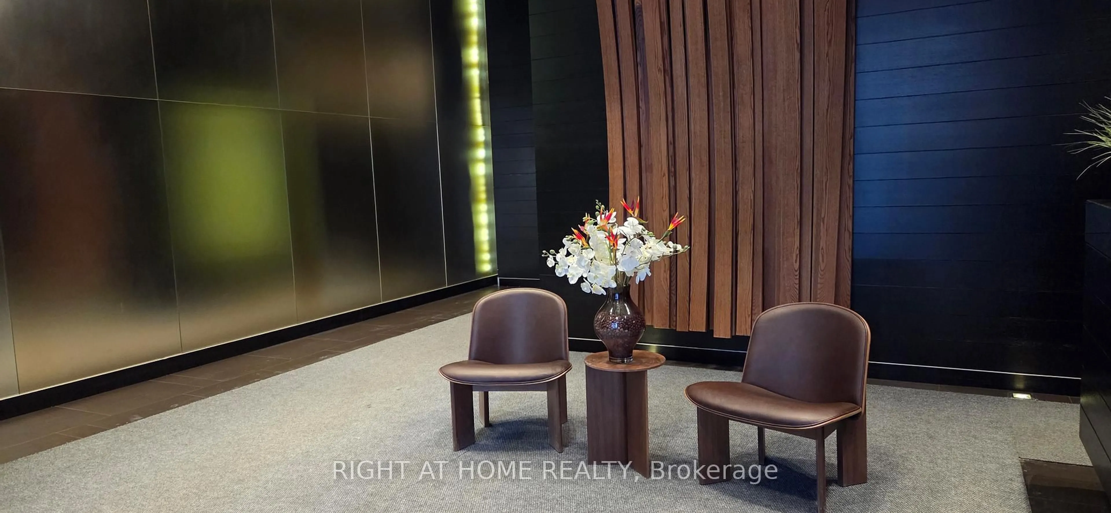 Lobby for 478 King St #911, Toronto Ontario M5V 0A8